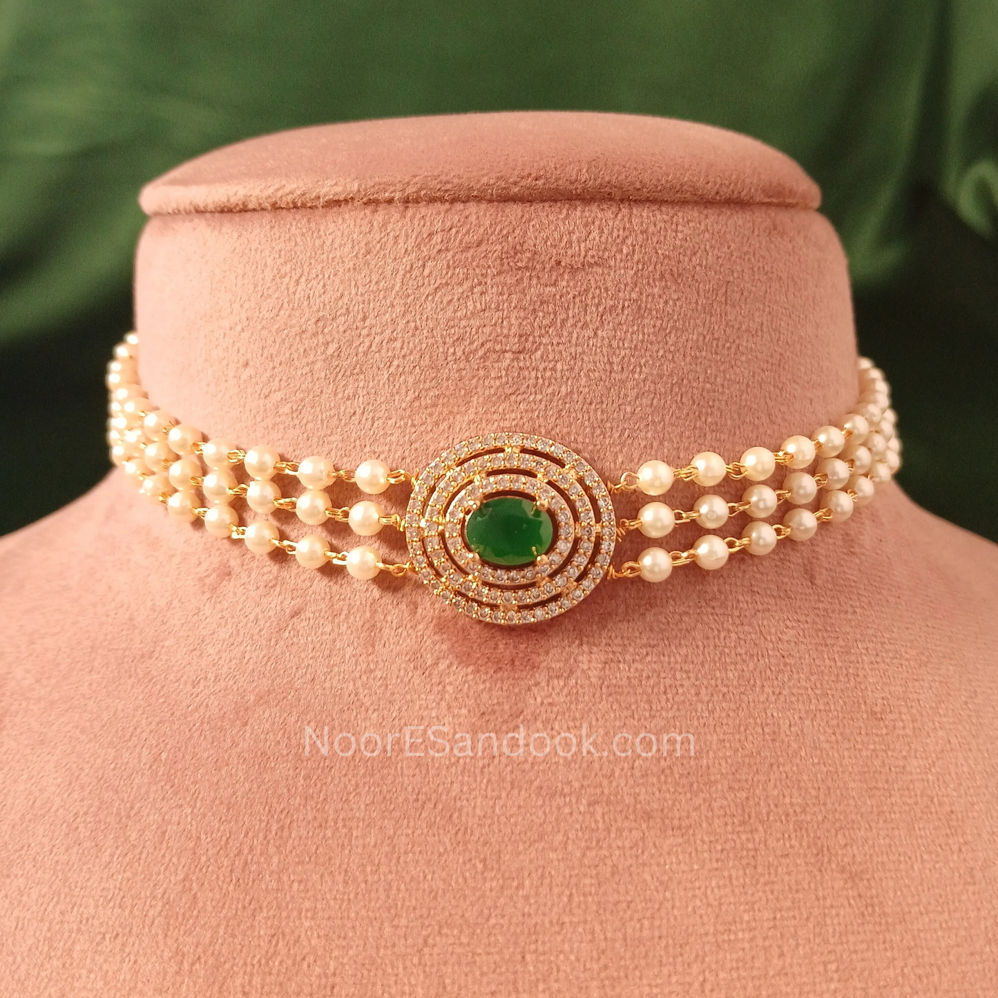 Green Pearl Choker