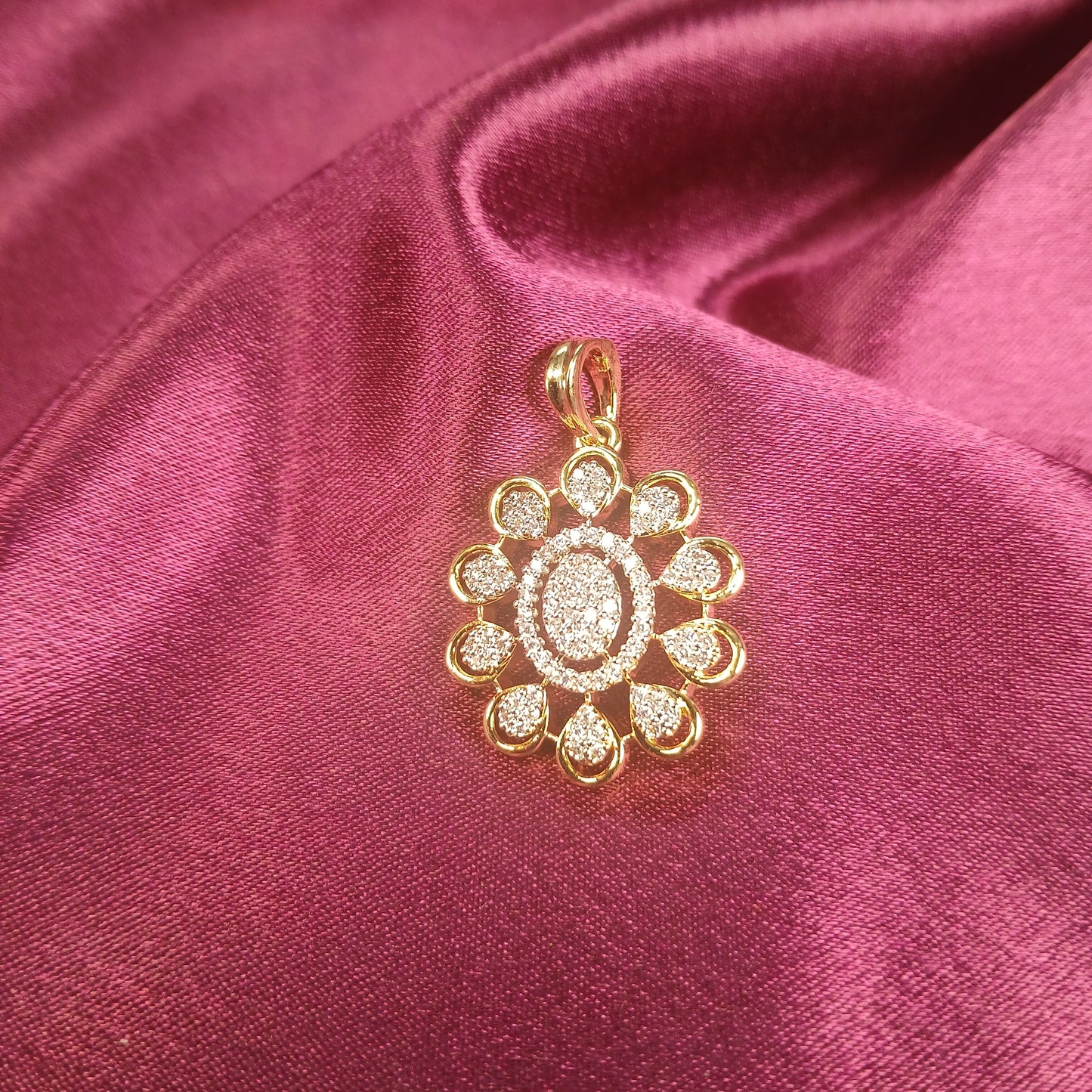Little Noor Pendant Set