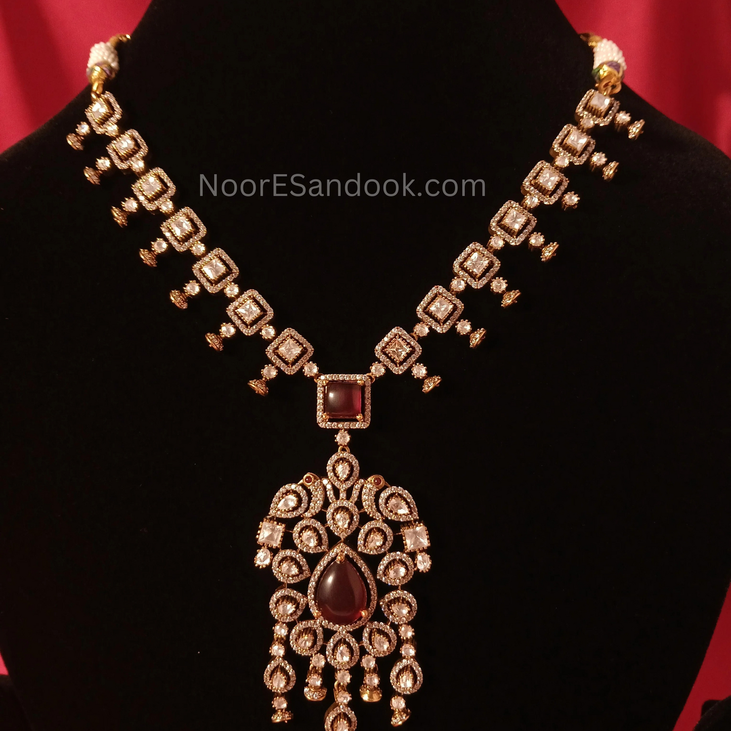 Victorian with elegant big red pendant