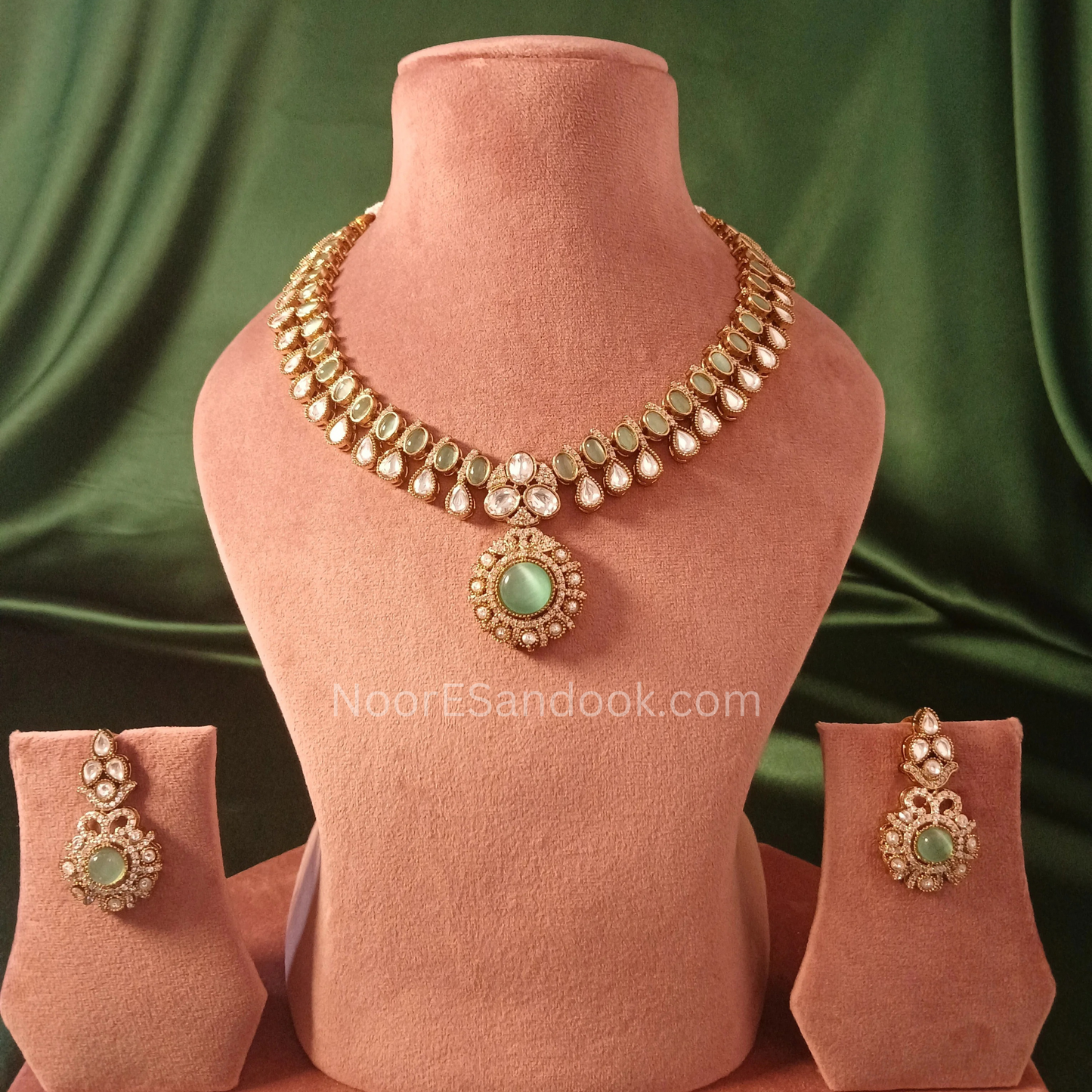 Emerald Green Doublet Stone & Polki Necklace