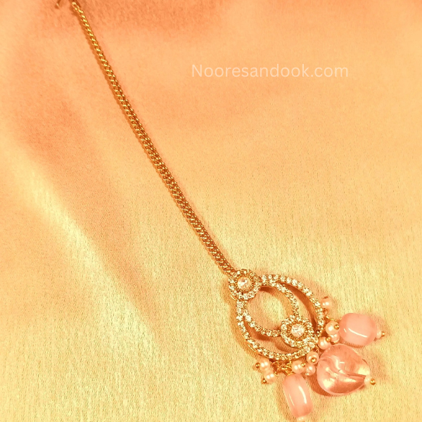 Pink Doublet Stone Choker Set With Maang Tika