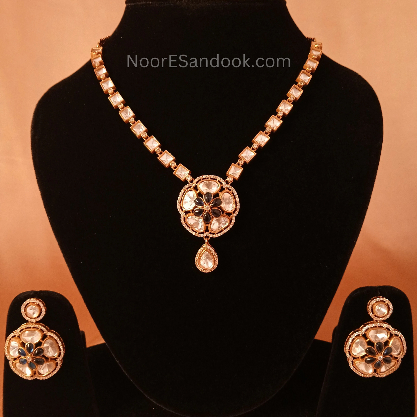 Pendant and polki set