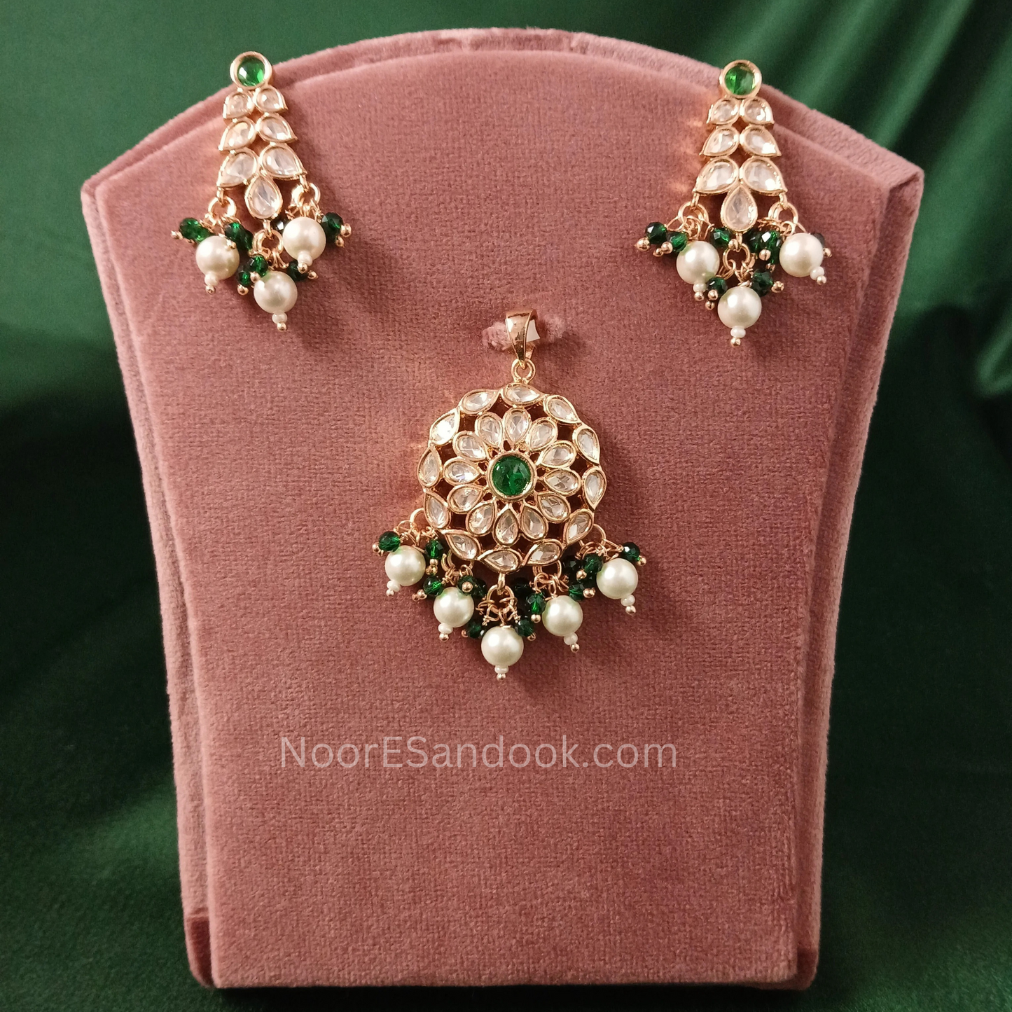 Kundan Pendant Set