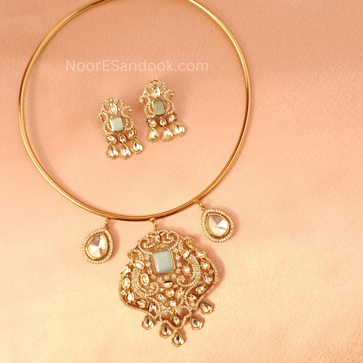 Indian Pendant Big with Haslee -Light Blue
