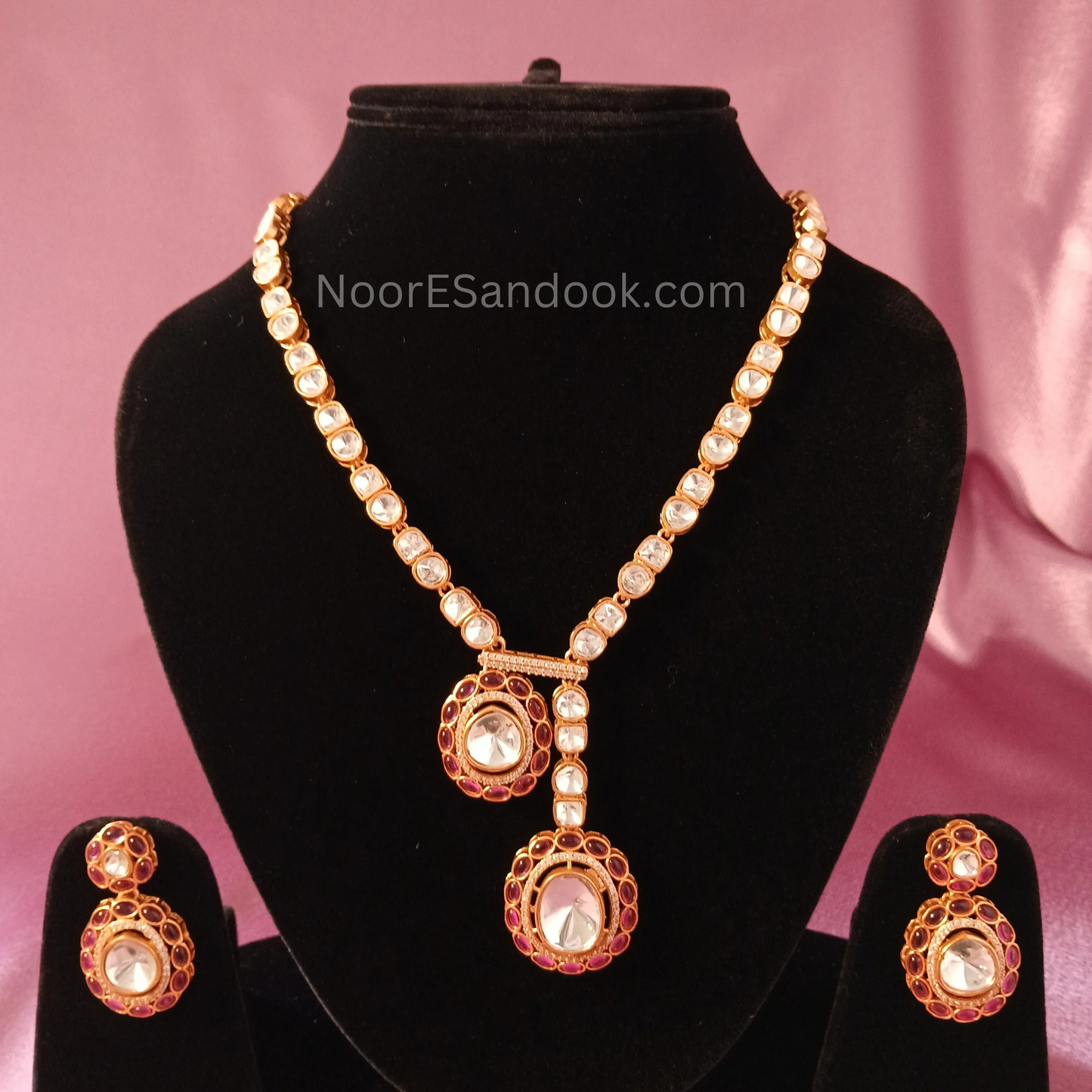 Long and short pendant in Long necklace