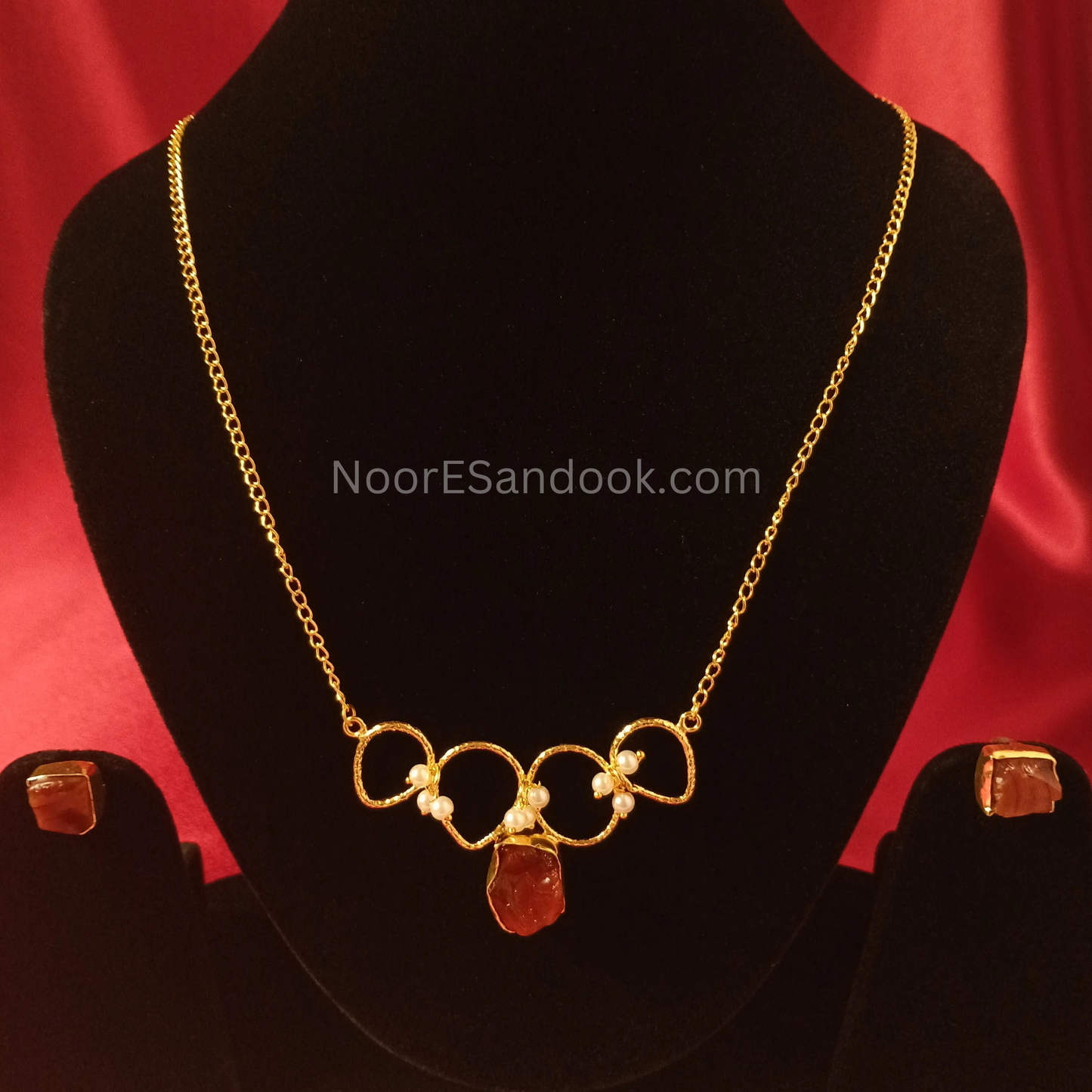 Stone pendant with chain- Red