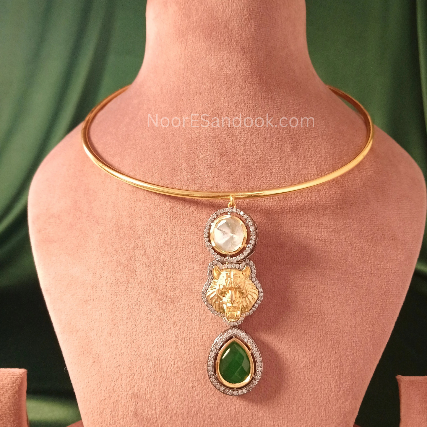 Branded Necklace-Haslee with Earrings(Tiger)- Green