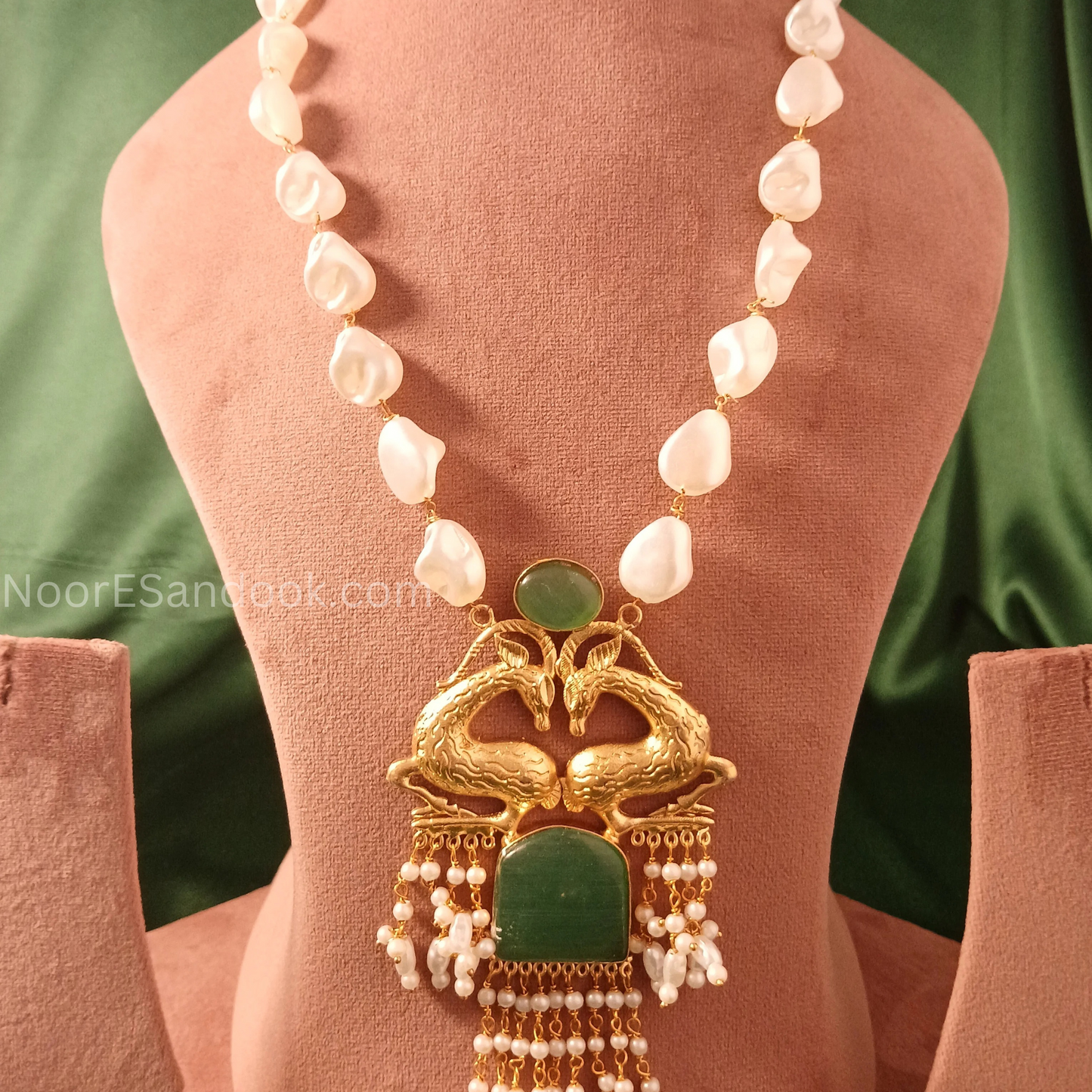 Long Antique Big Pendant with pearl chain (Mint Green)