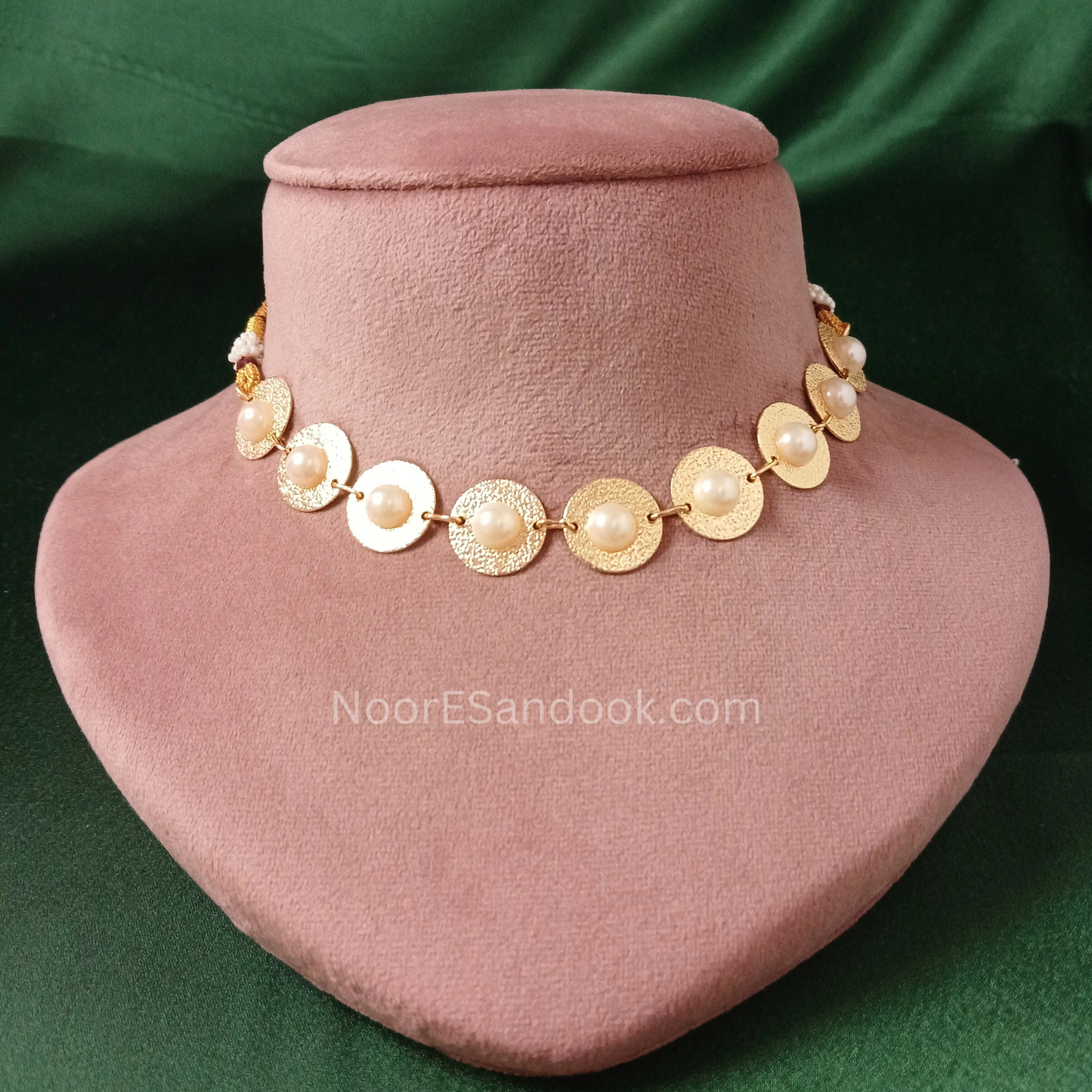 Simple Pearl Necklace