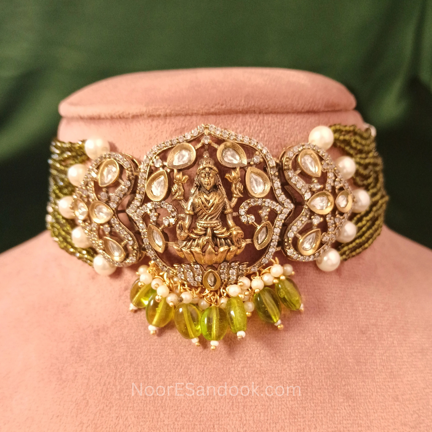 Antique Temple Choker- Mint Green