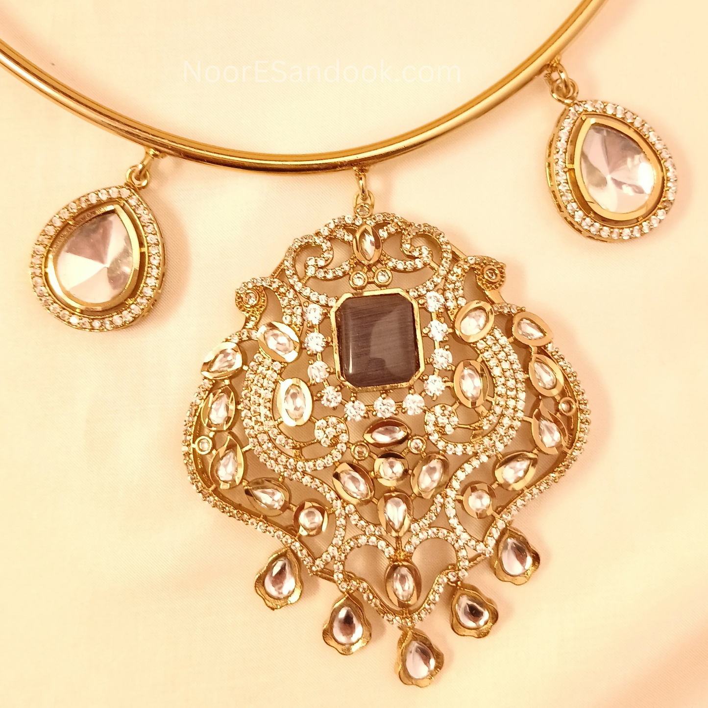 Indian Pendant Big with Haslee -Purple