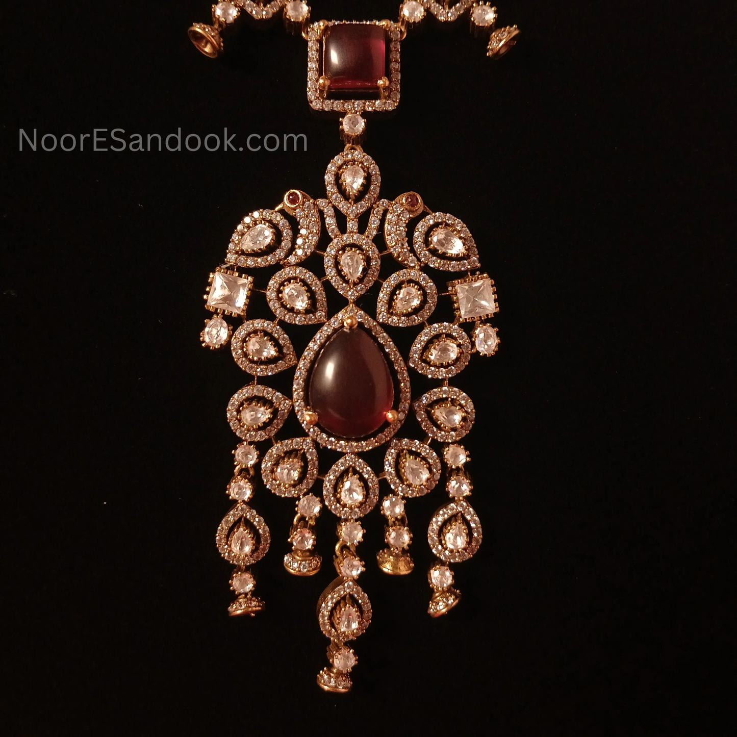 Victorian with elegant big red pendant