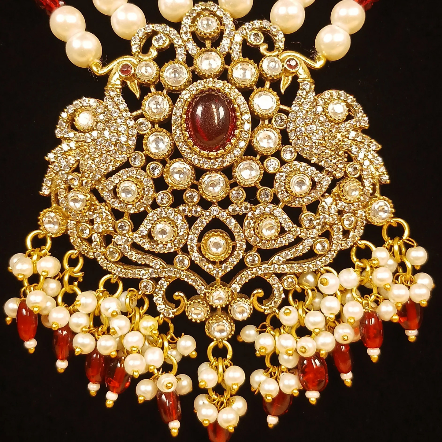 Roshni Necklace Set