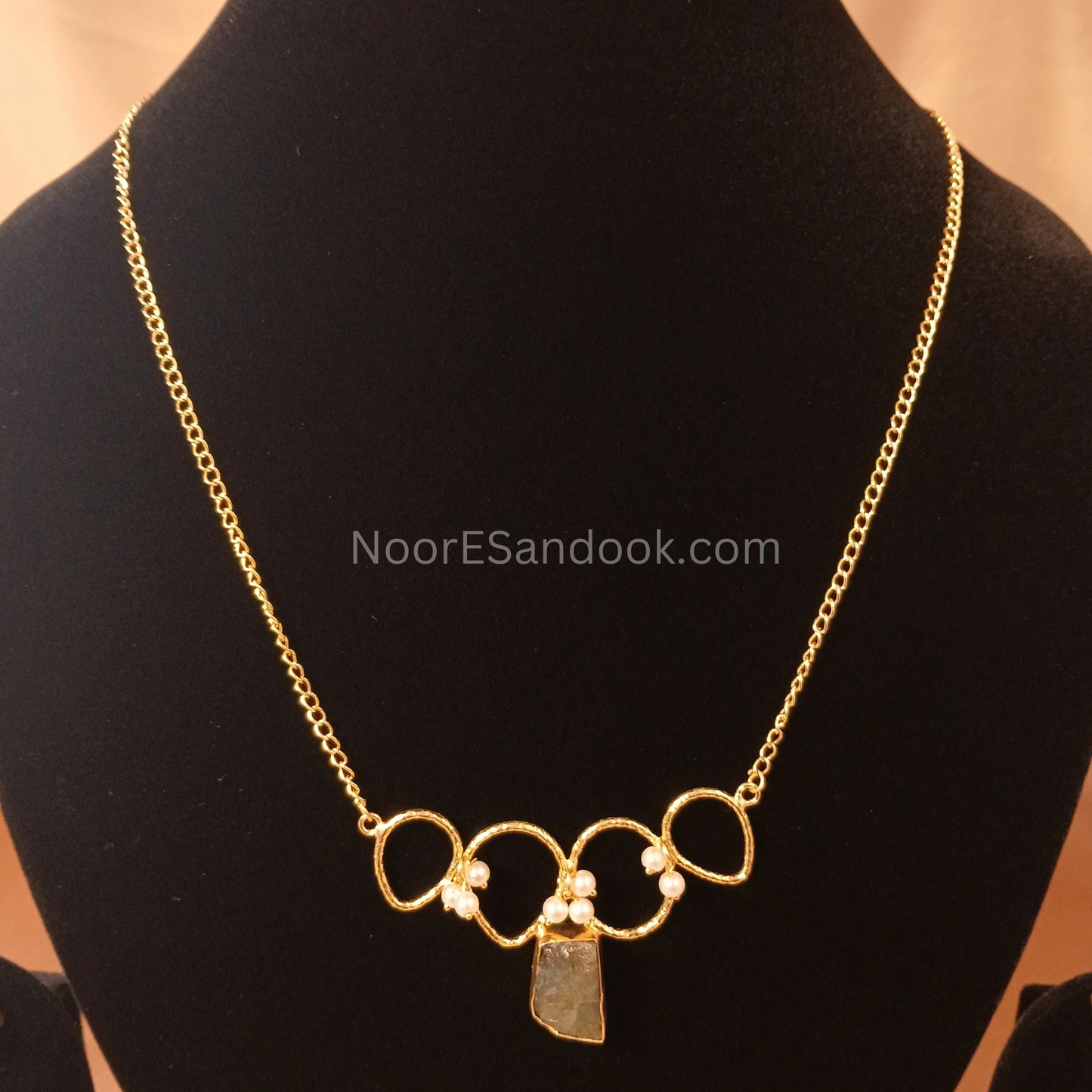 Stone pendant with chain- Green
