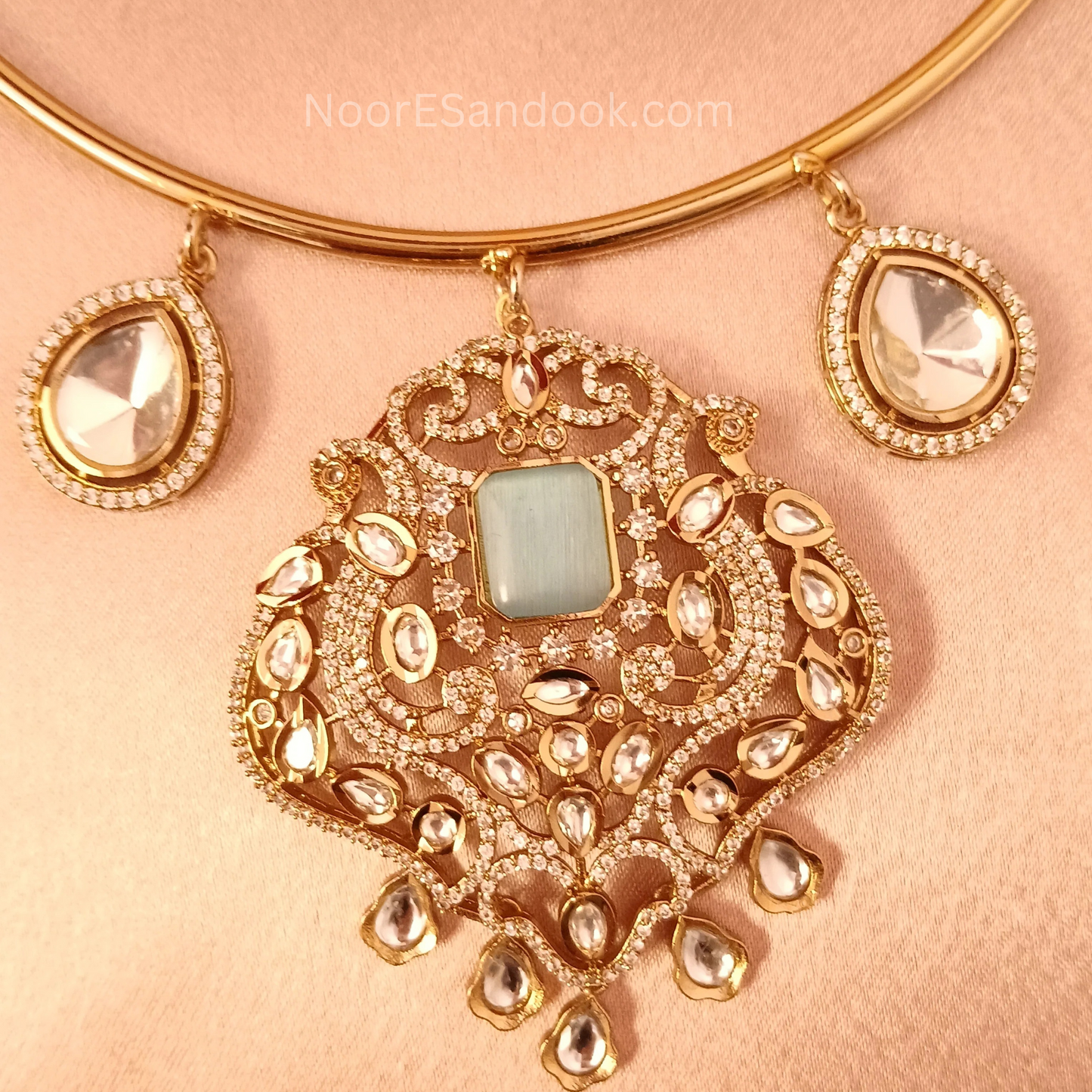 Indian Pendant Big with Haslee -Light Blue