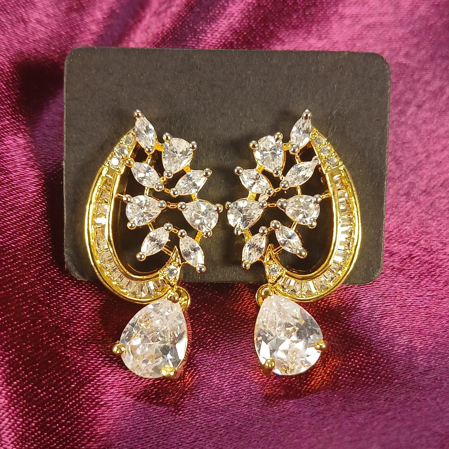 Eternal Grace Pendant Set