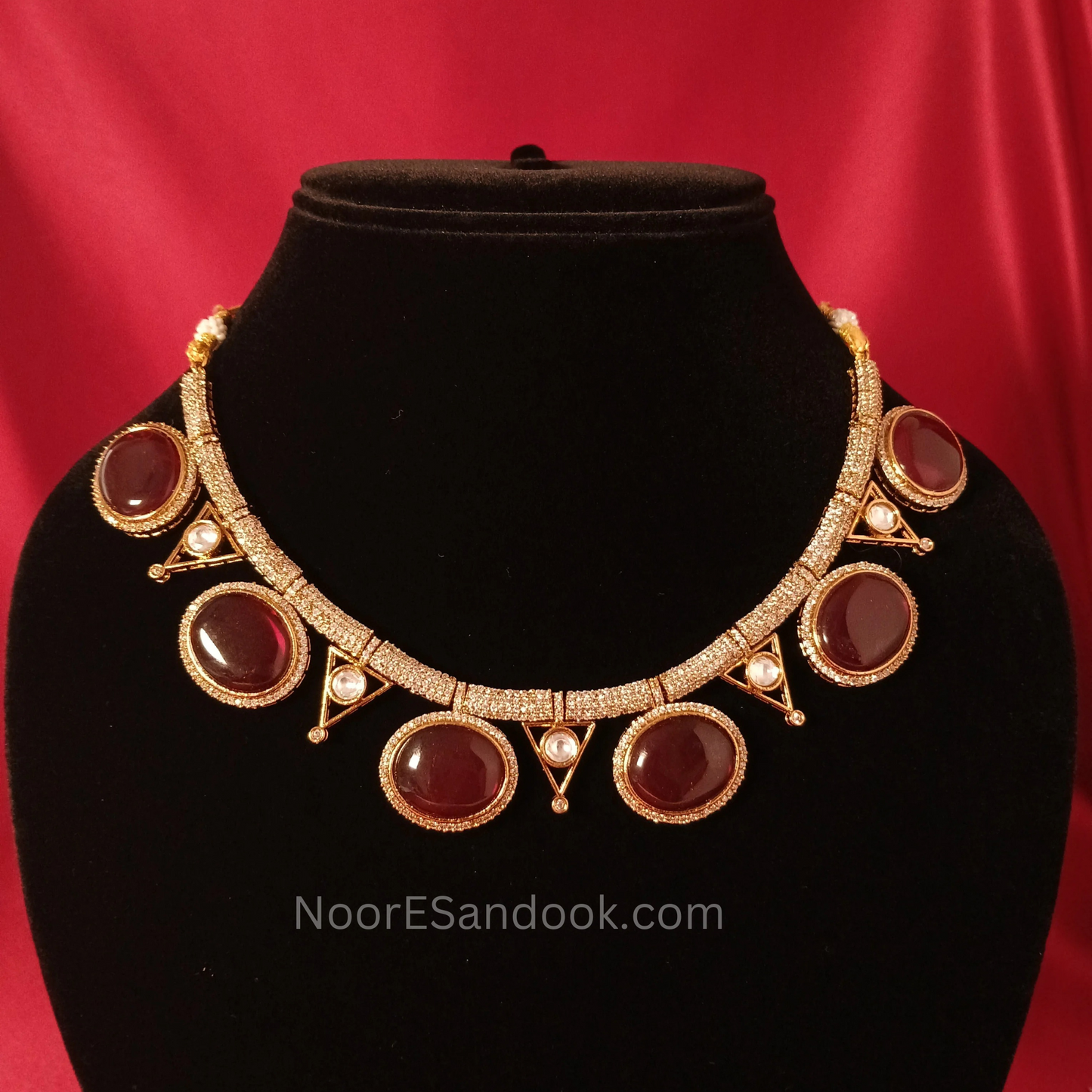 Round and v Doublet stone necklace- Red
