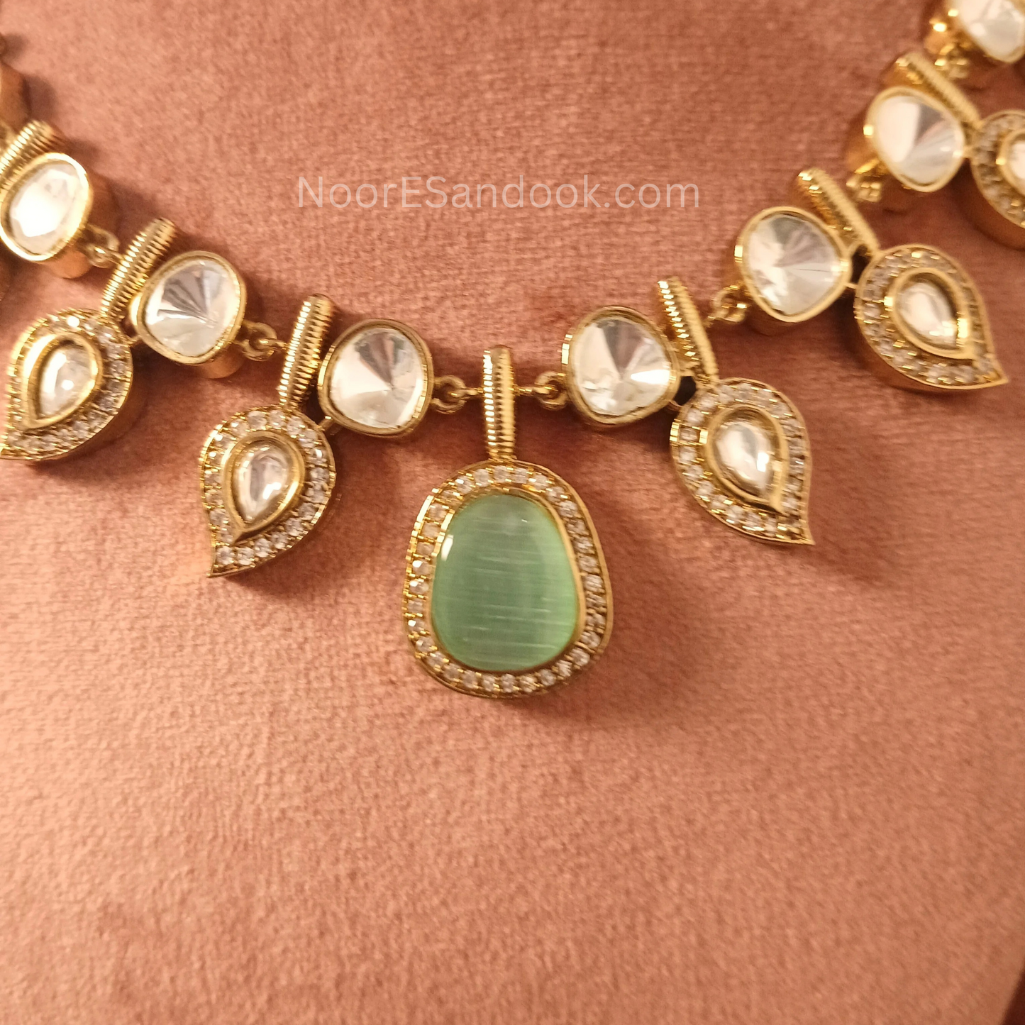 Polki and stone set