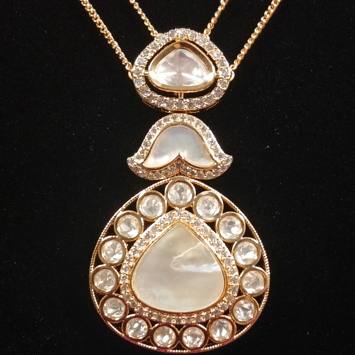 Polki & MOP Pendant Set with Double Layer Chain- AP166A