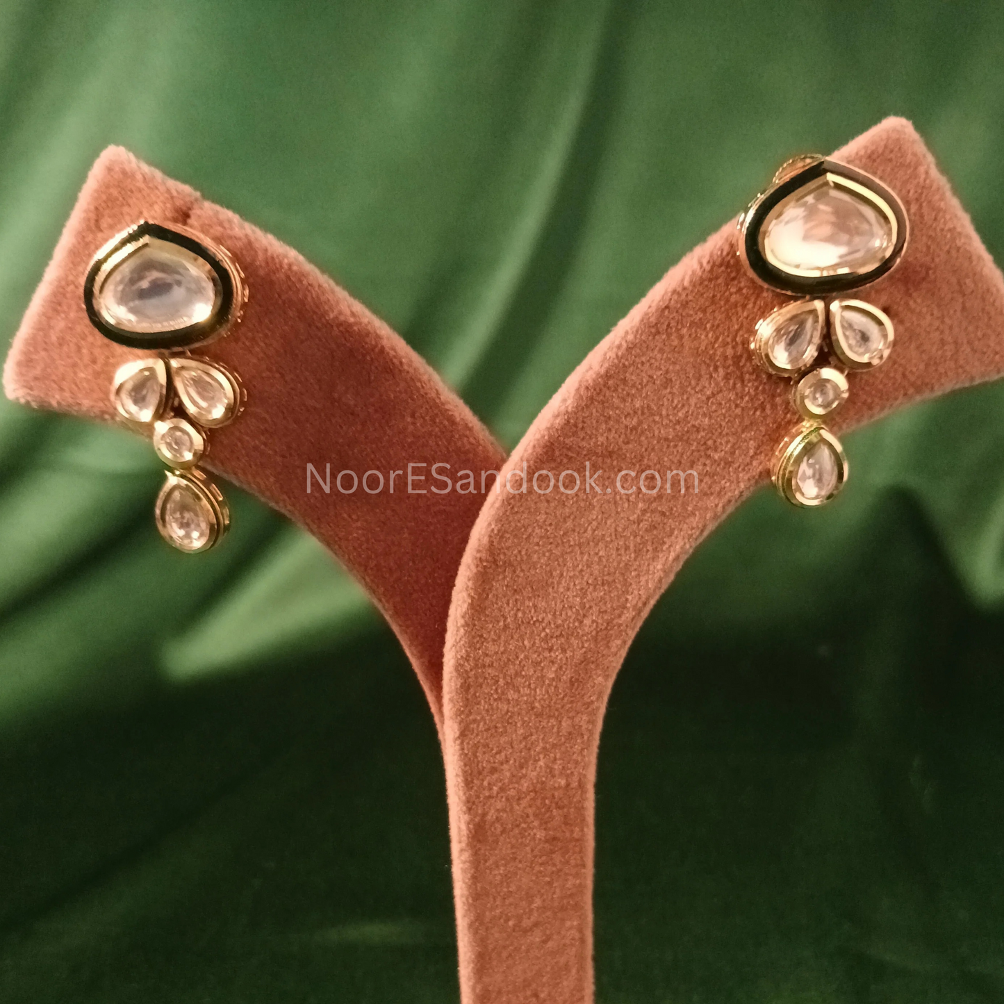 Kundan Pendant Set