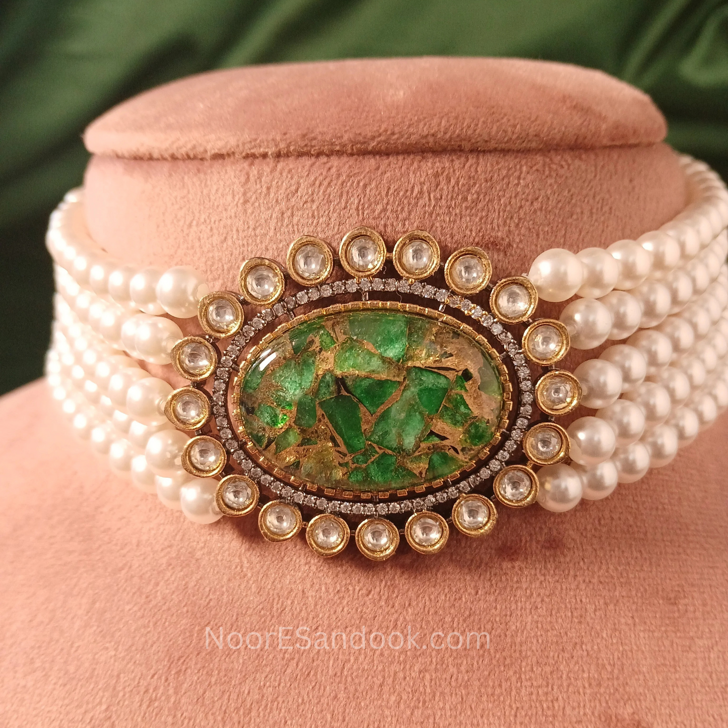 Pearl choker layers with stone in between