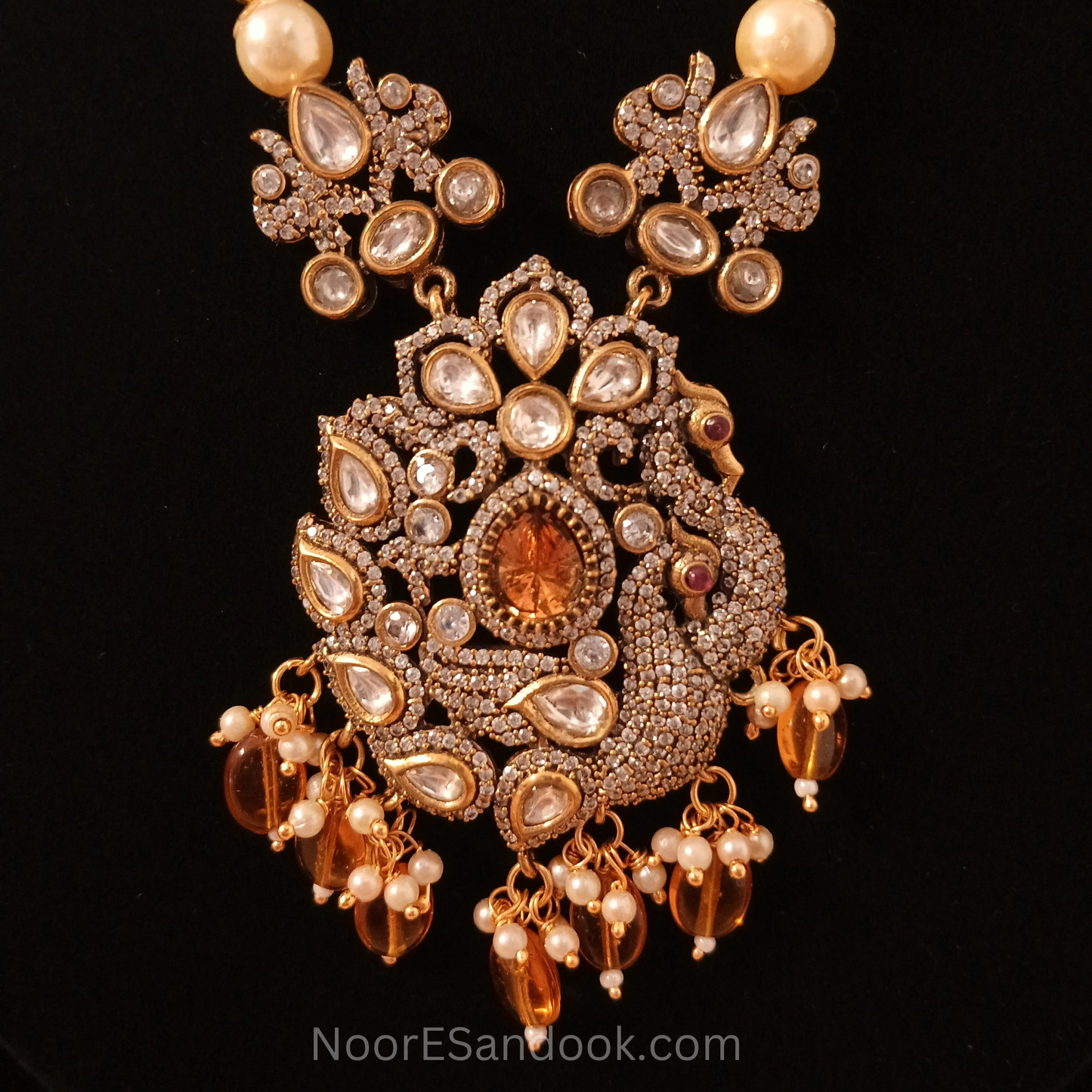 Half Haslee with Big Pendant- Pattern 2