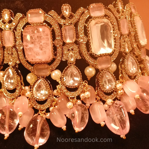 Pink Doublet Stone Choker Set With Maang Tika