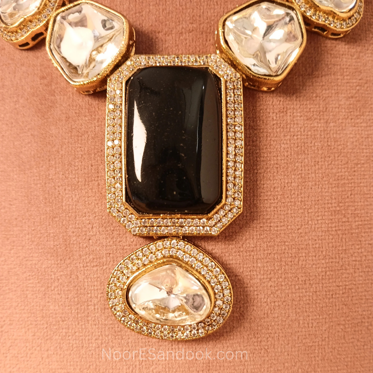 Polki Necklace with long pendant in stone- Black