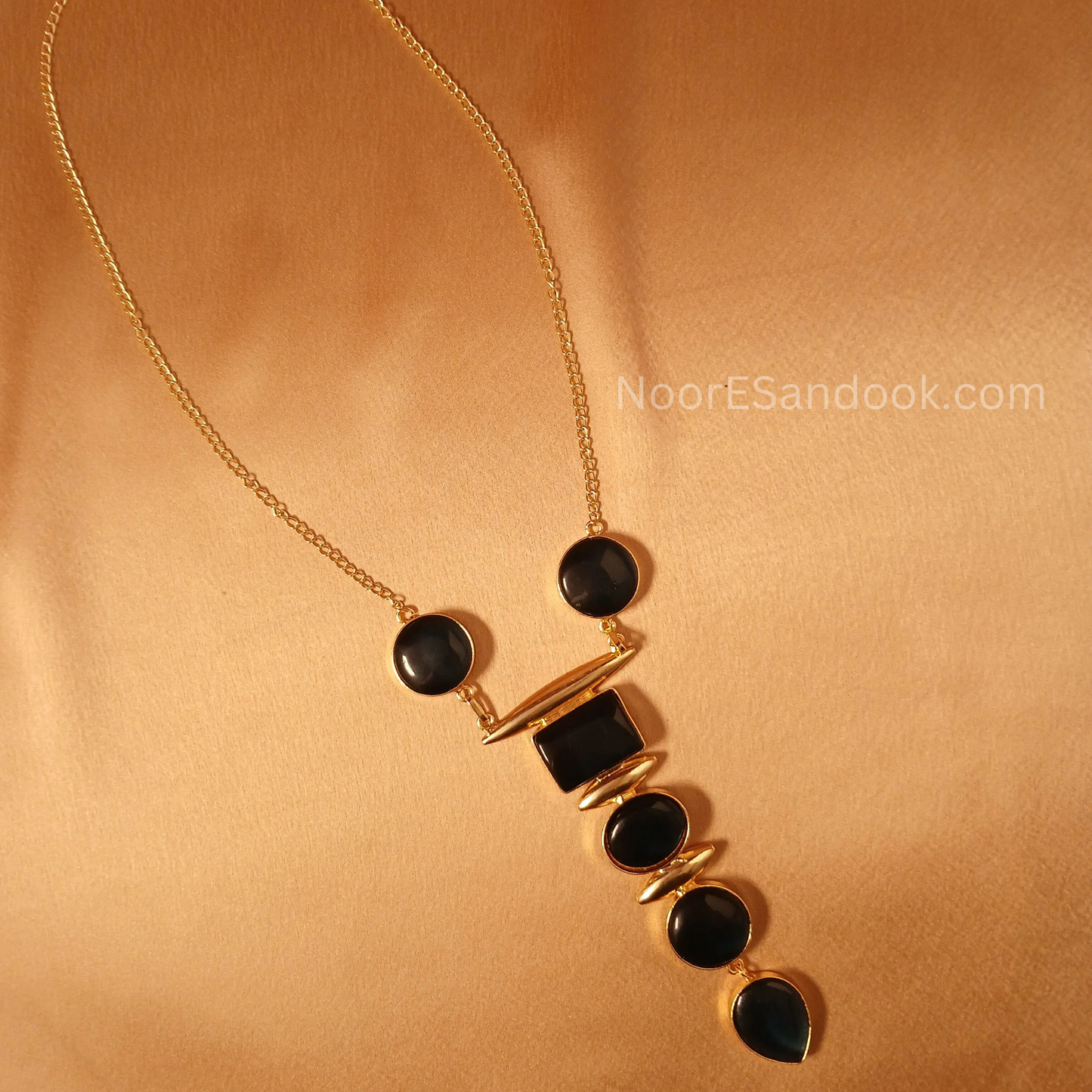 Long stone pendant with simple chain- Blue