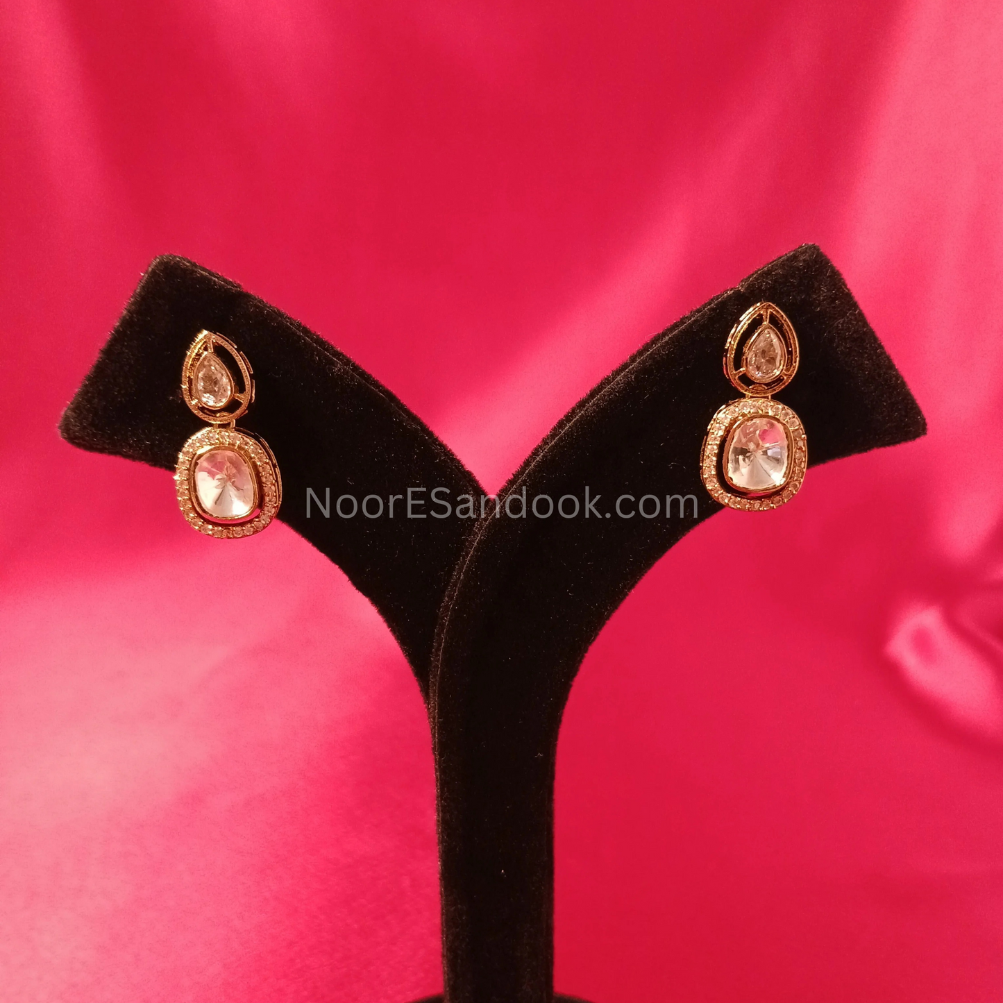 Hustlee with indian pendant and charms