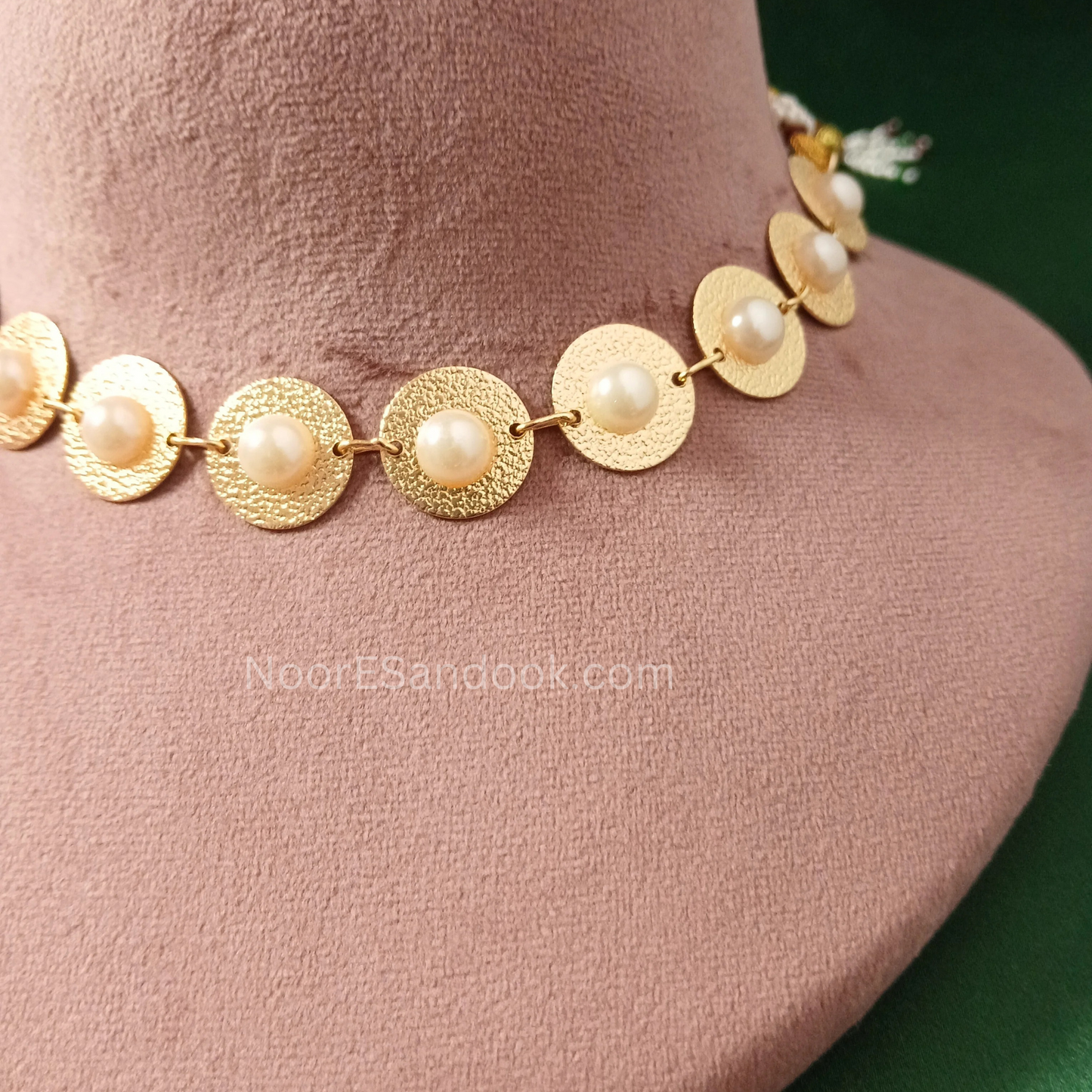 Simple Pearl Necklace