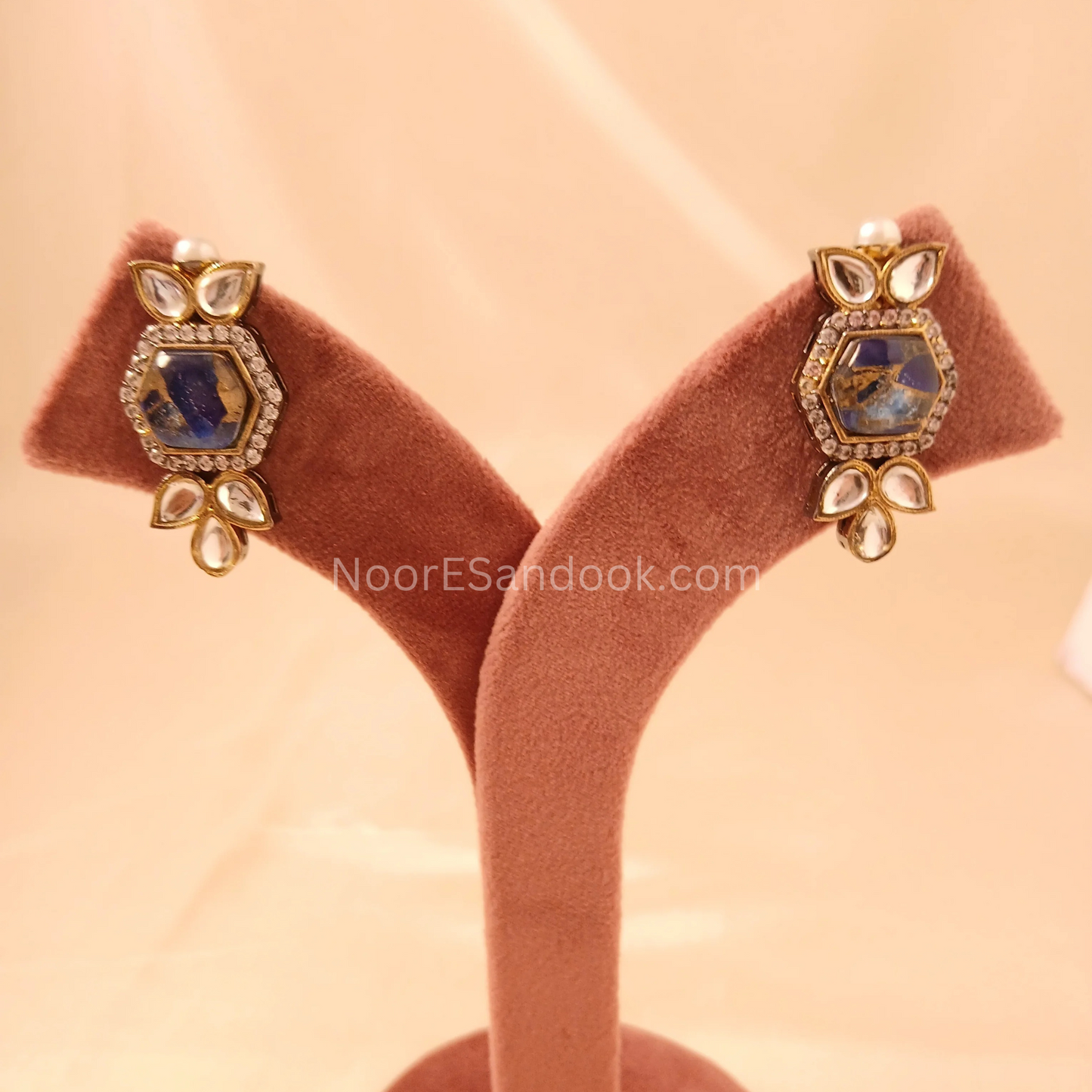 Doublet Stone Necklace- Design 1