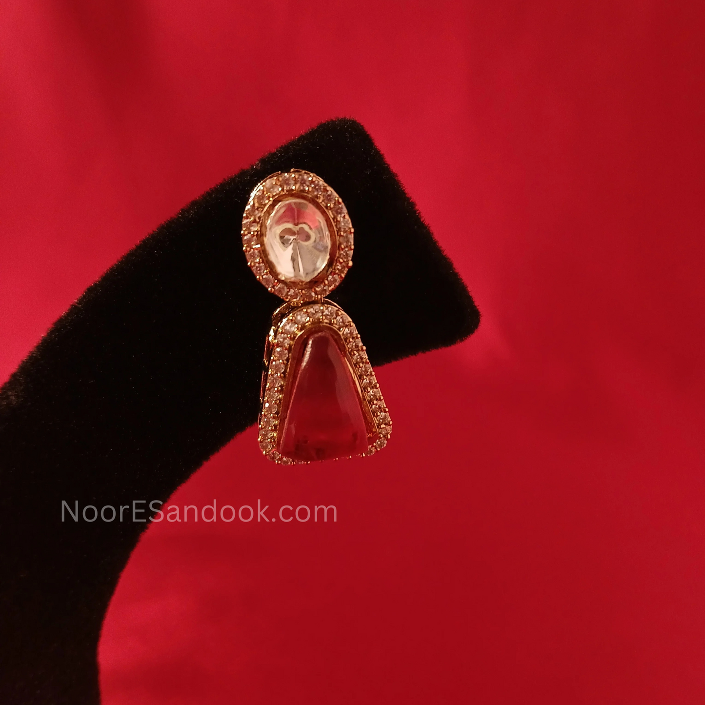 Ambika Doublet Stone Necklace Set- Red - NoorESandook
