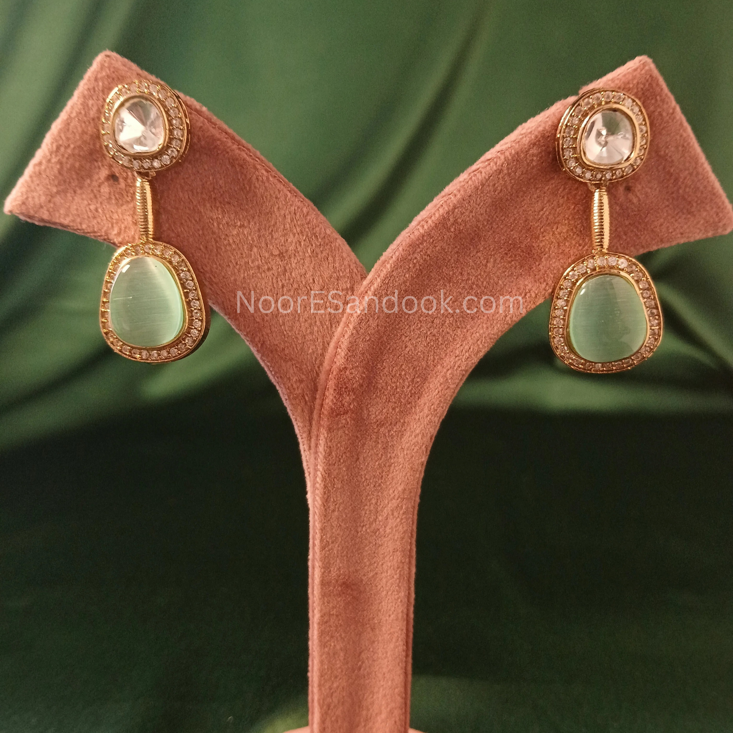 Polki and stone set