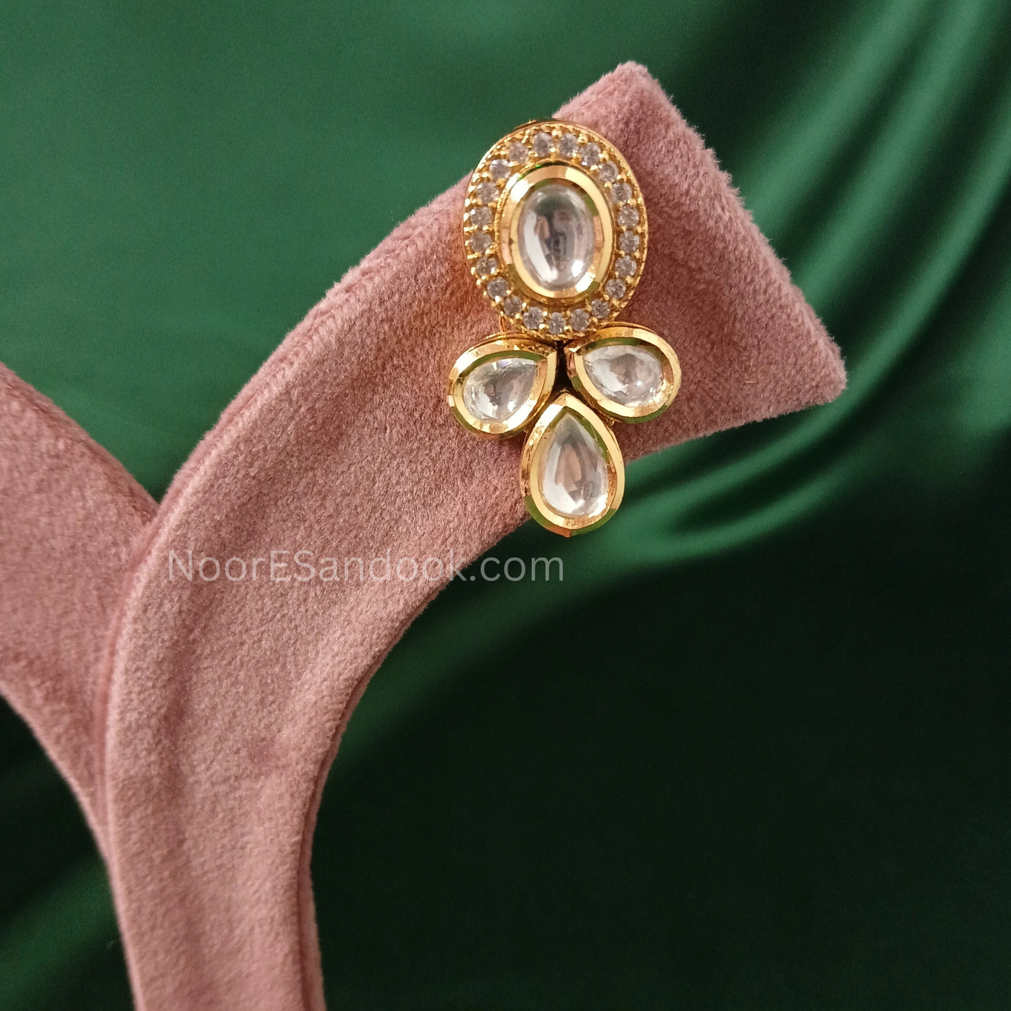 Kundan Pendant Set