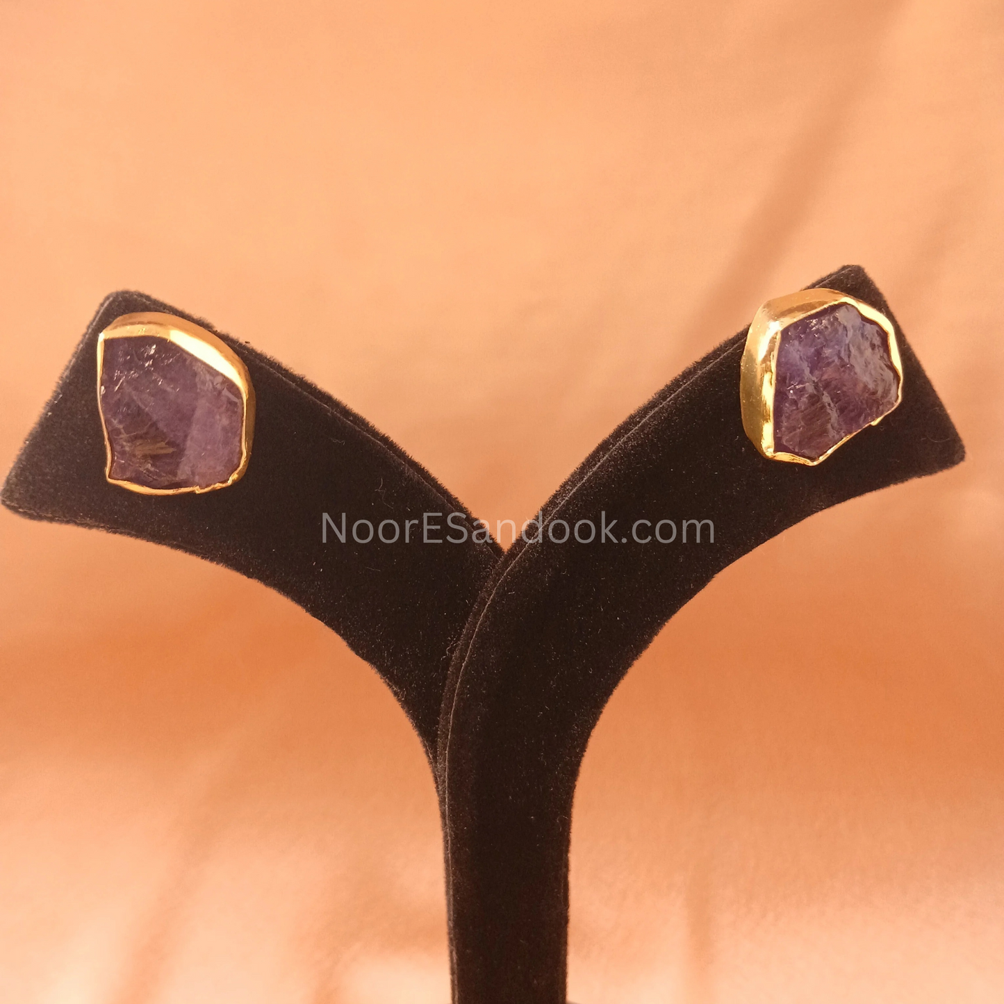 Stone pendant with chain- Purple
