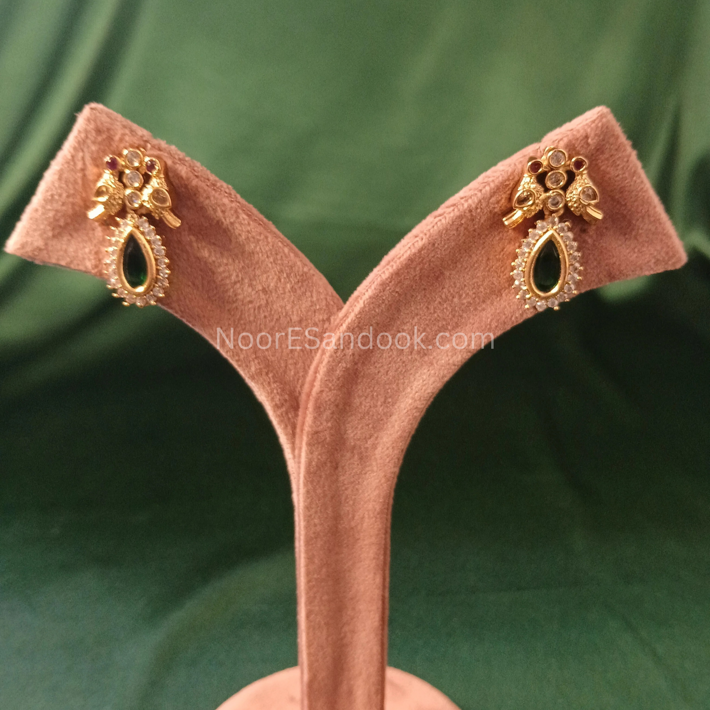 Delicate Pendant with 2 layer thin chain