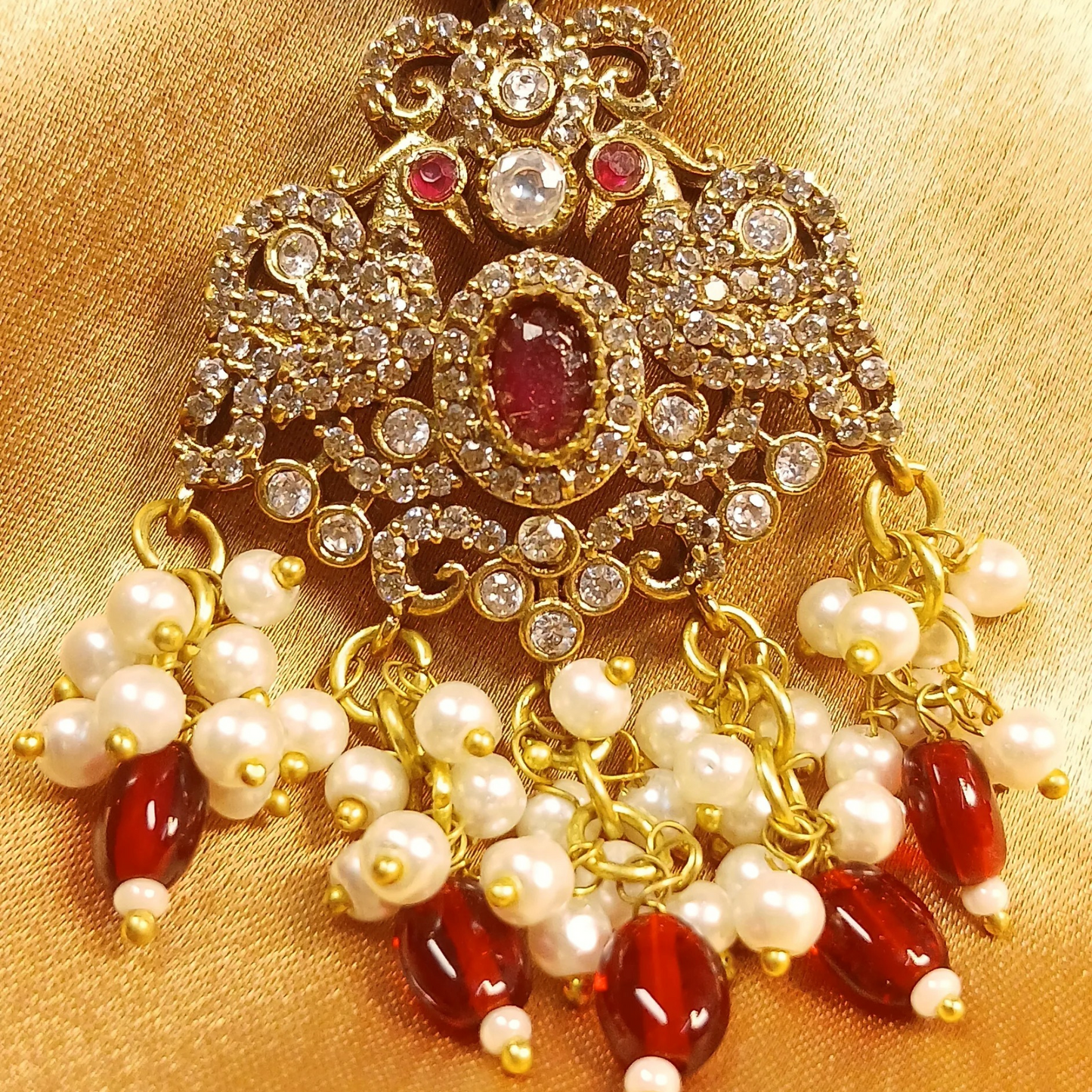Roshni Necklace Set