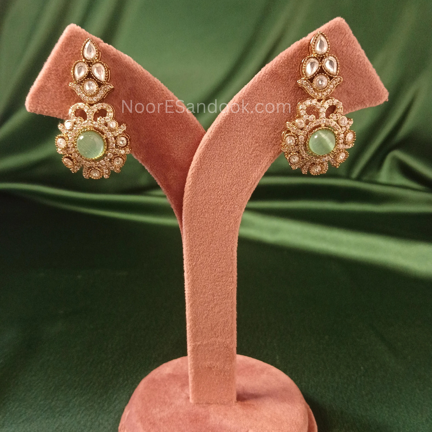 Emerald Green Doublet Stone & Polki Necklace