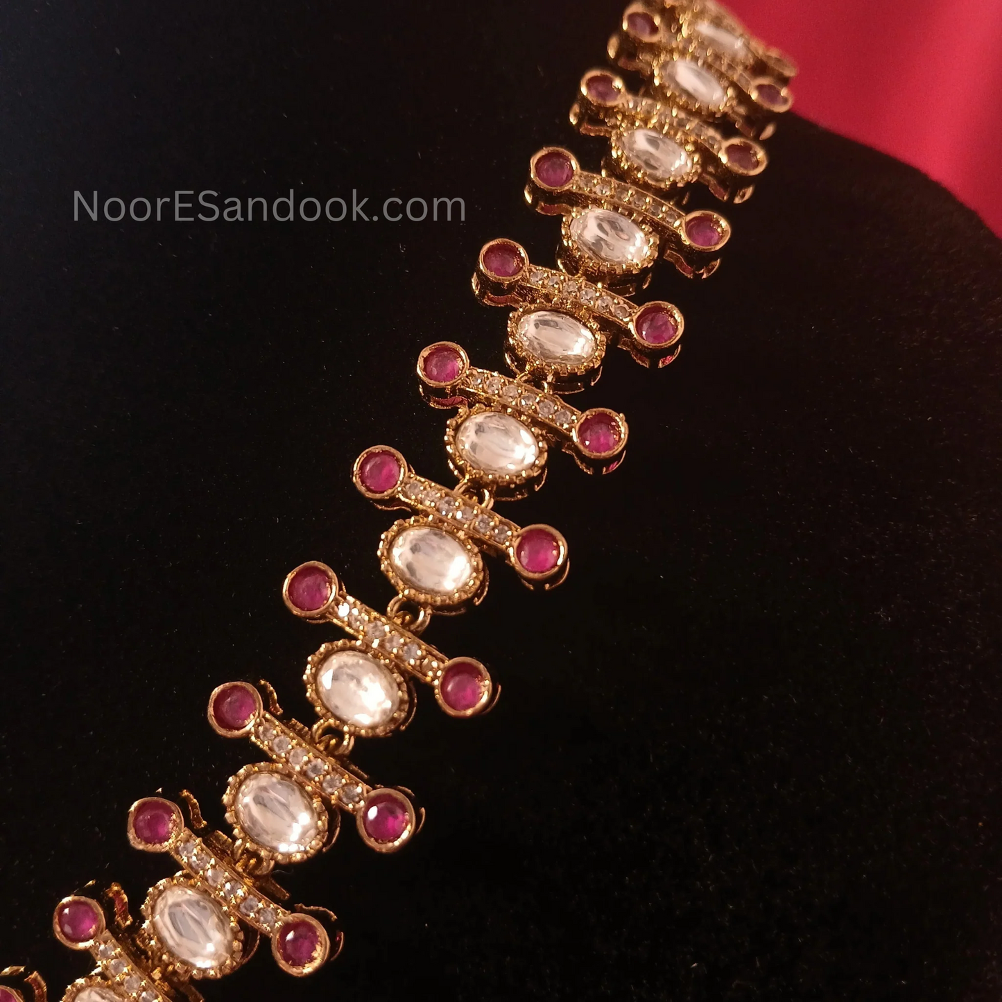 Polki and stone necklace