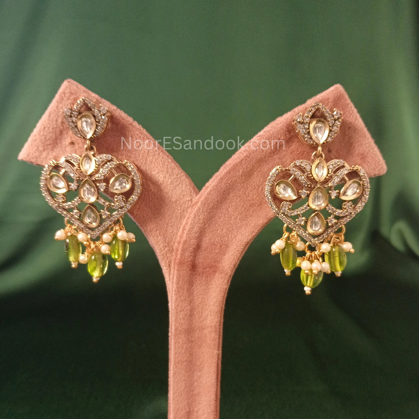 Antique Temple Choker- Mint Green