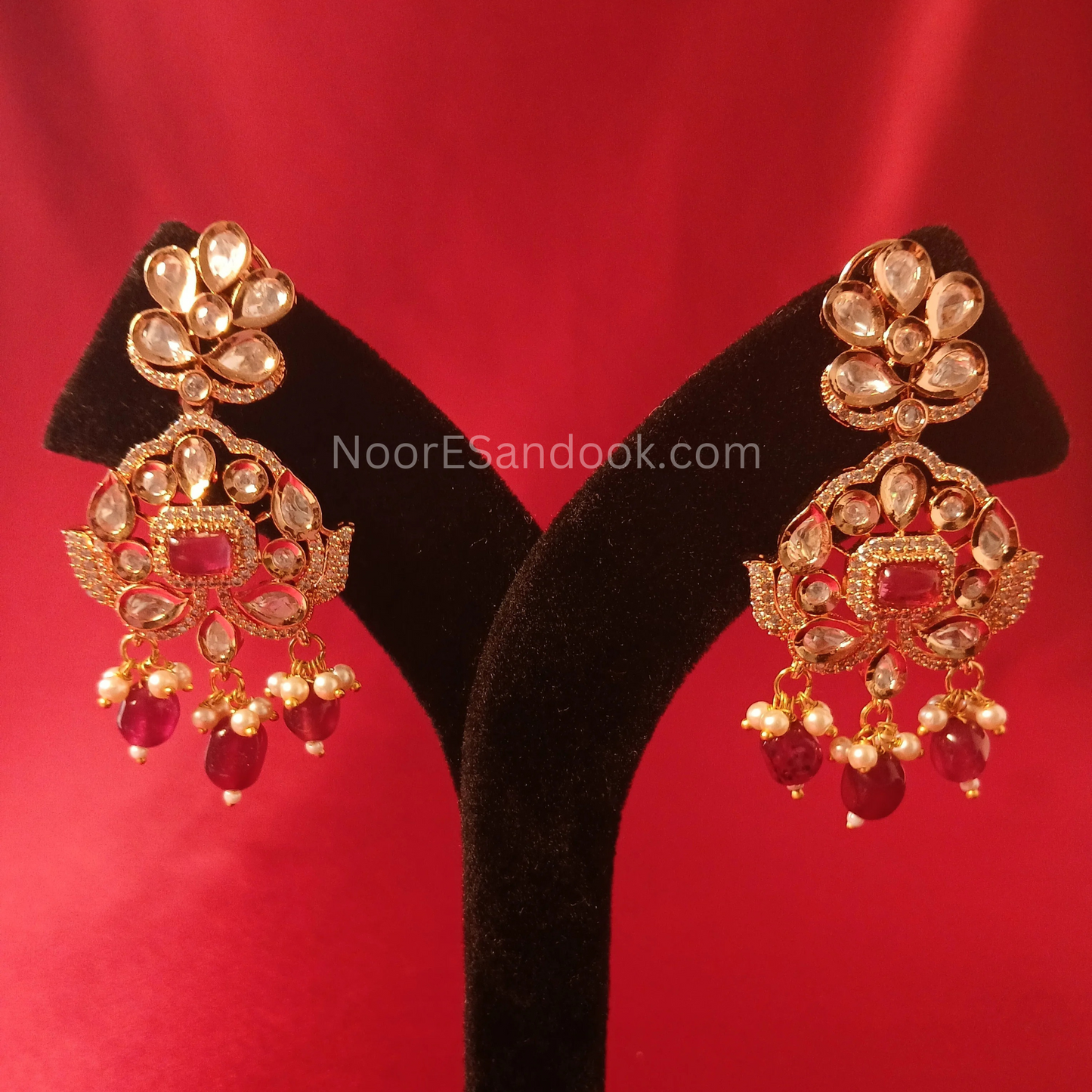 Delicate Red Choker- Bandhai