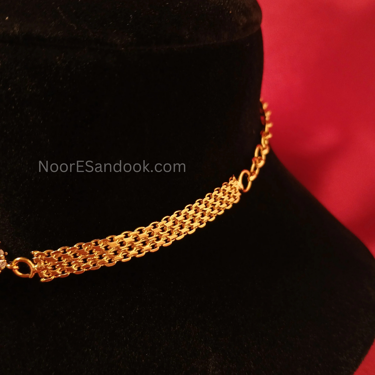 Small choker