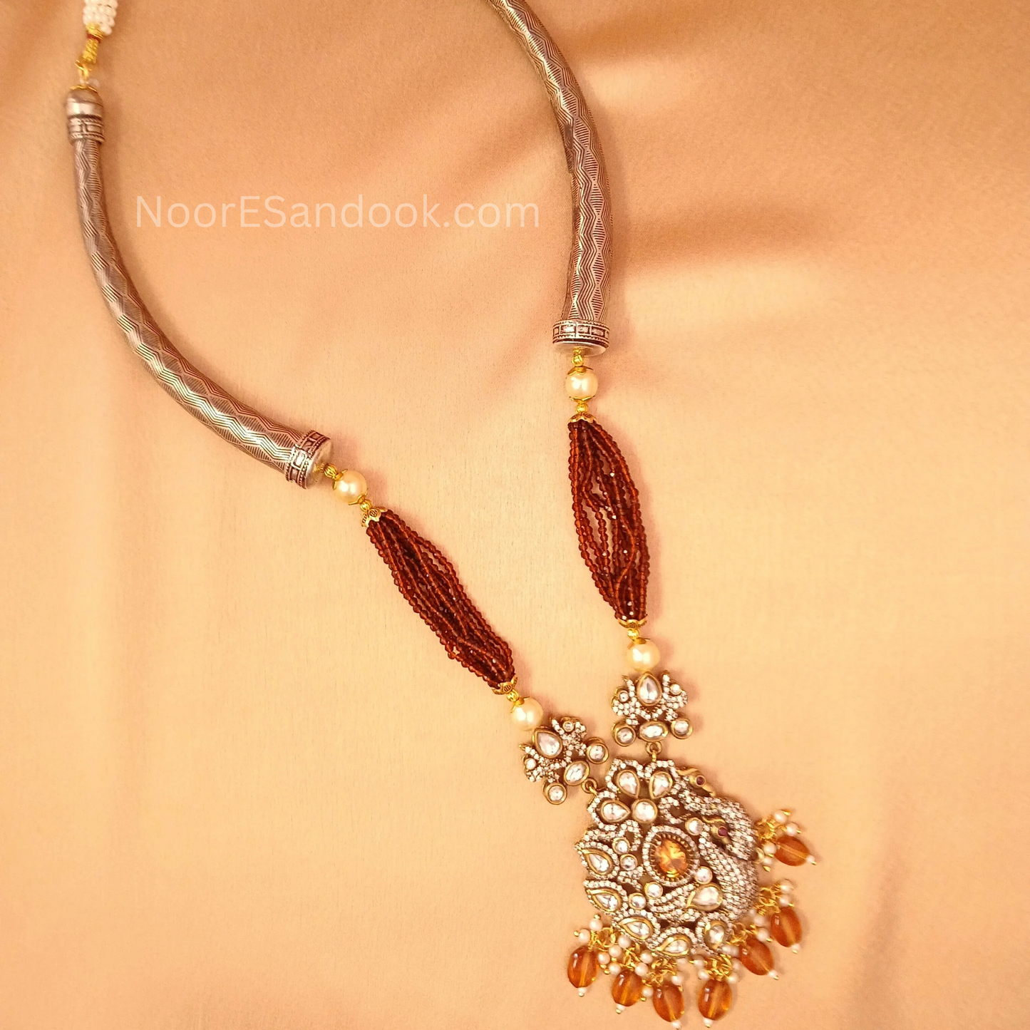 Half Haslee with Big Pendant- Pattern 1