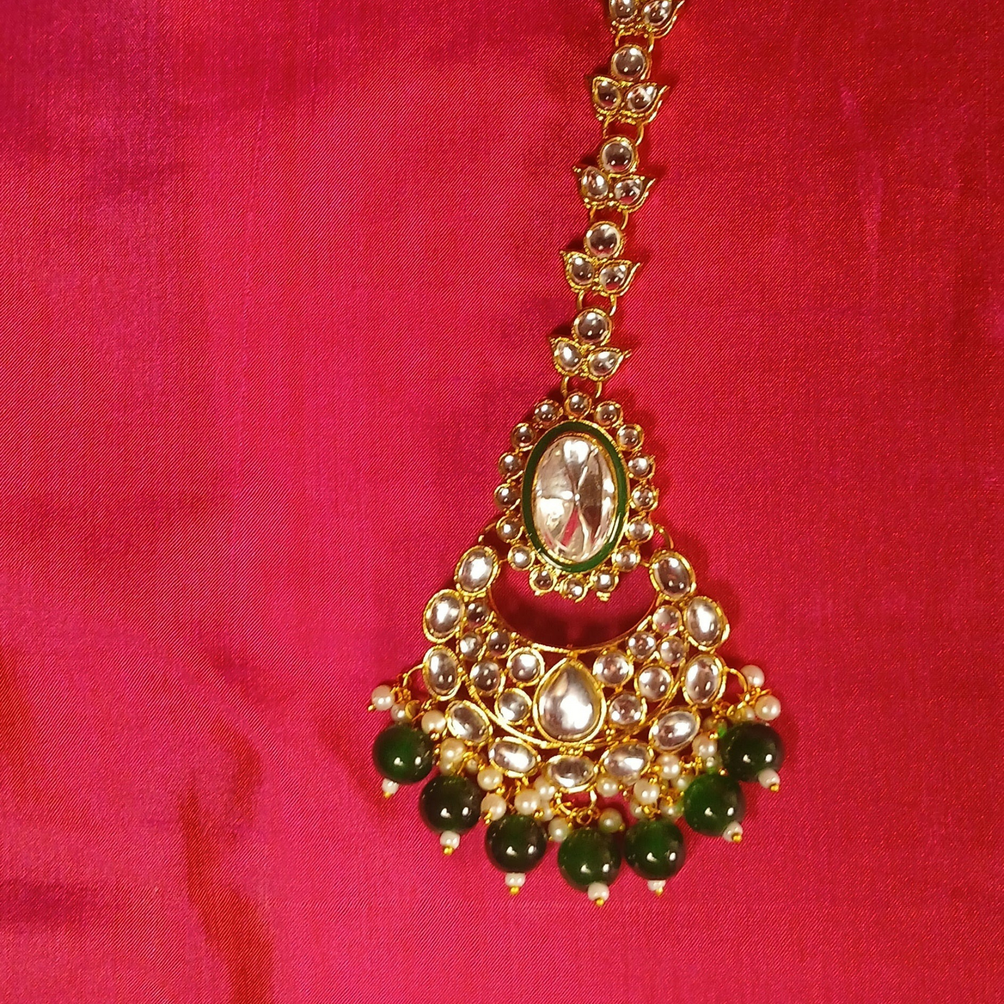 Kundan Necklace Set With Green Drops- Earrings & Maang Tika
