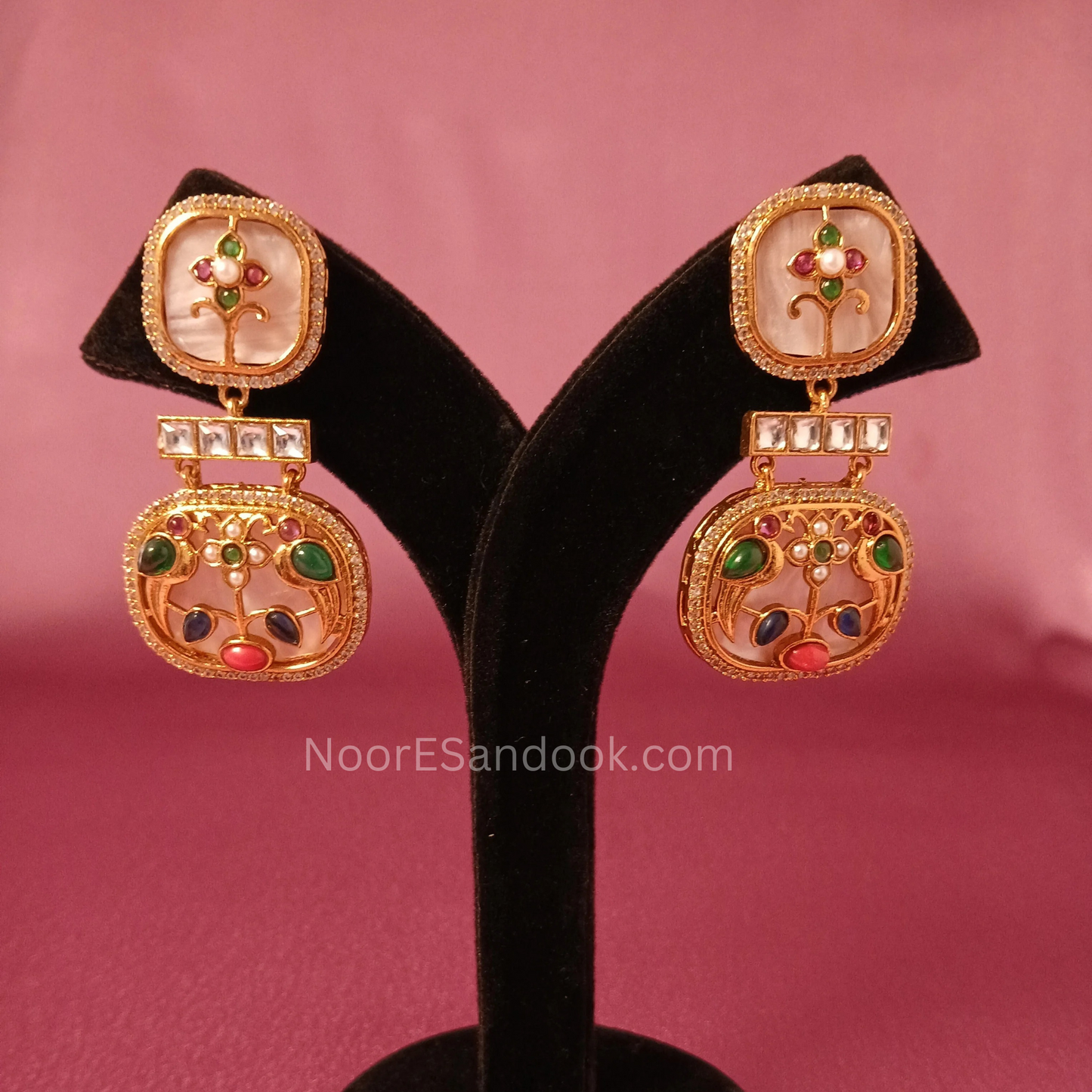Artistic Stone carving Choker set (pink)