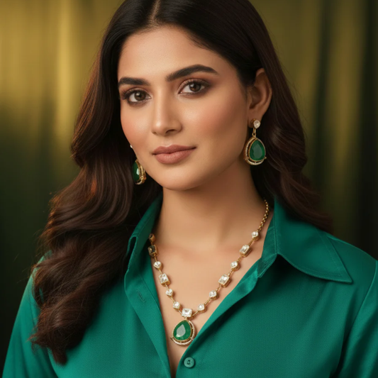 Sleek Polki Necklace Set- Green