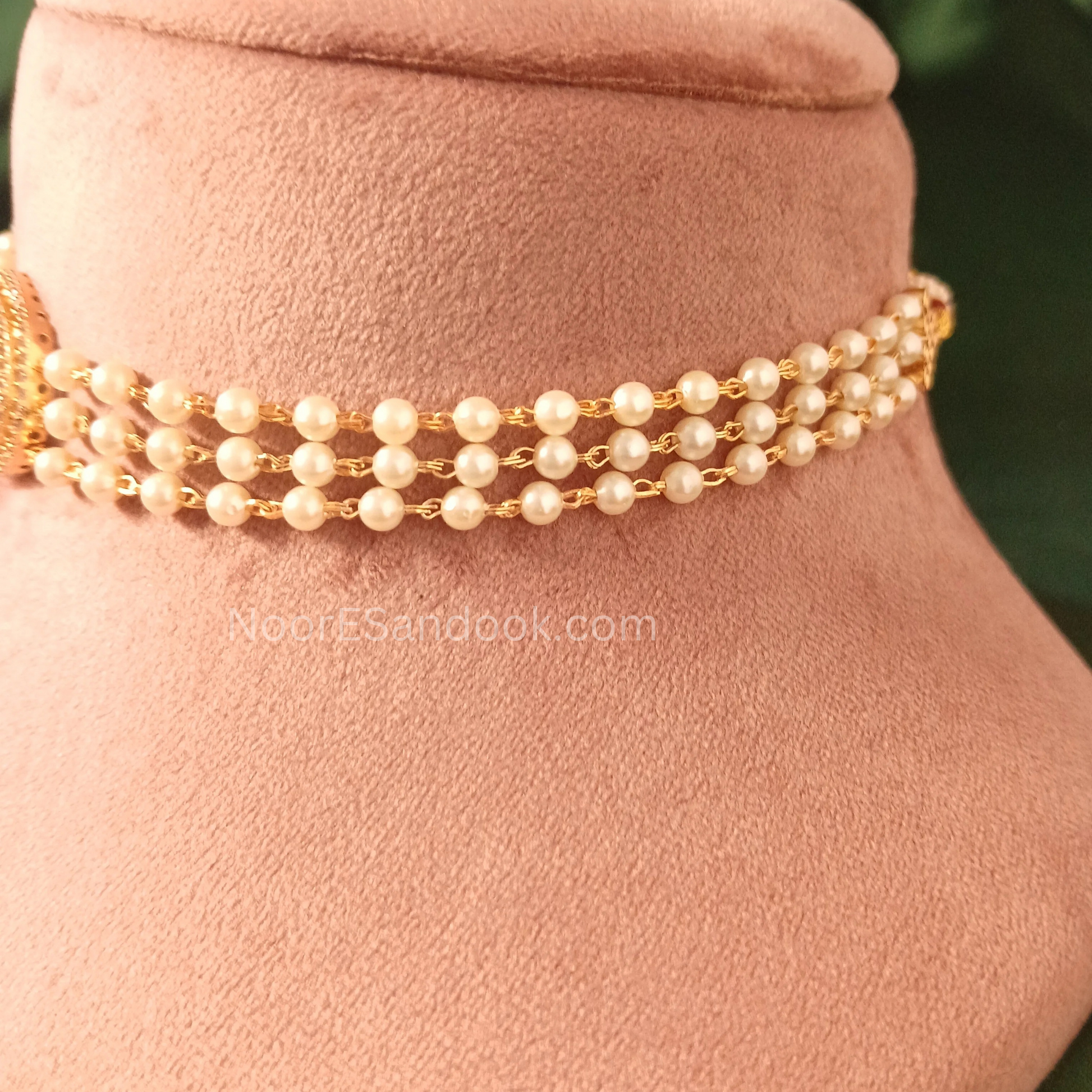 Green Pearl Choker