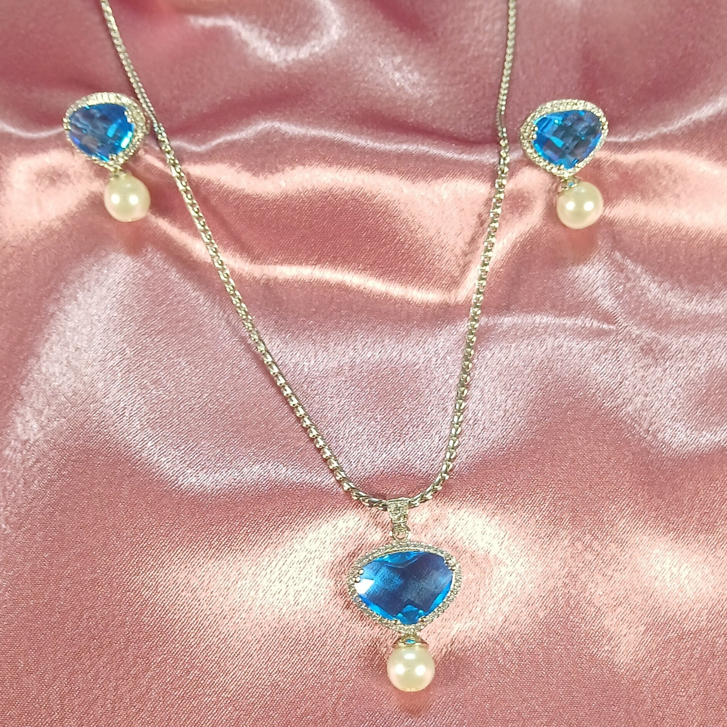 Azure Pearl Drop Pendant Set