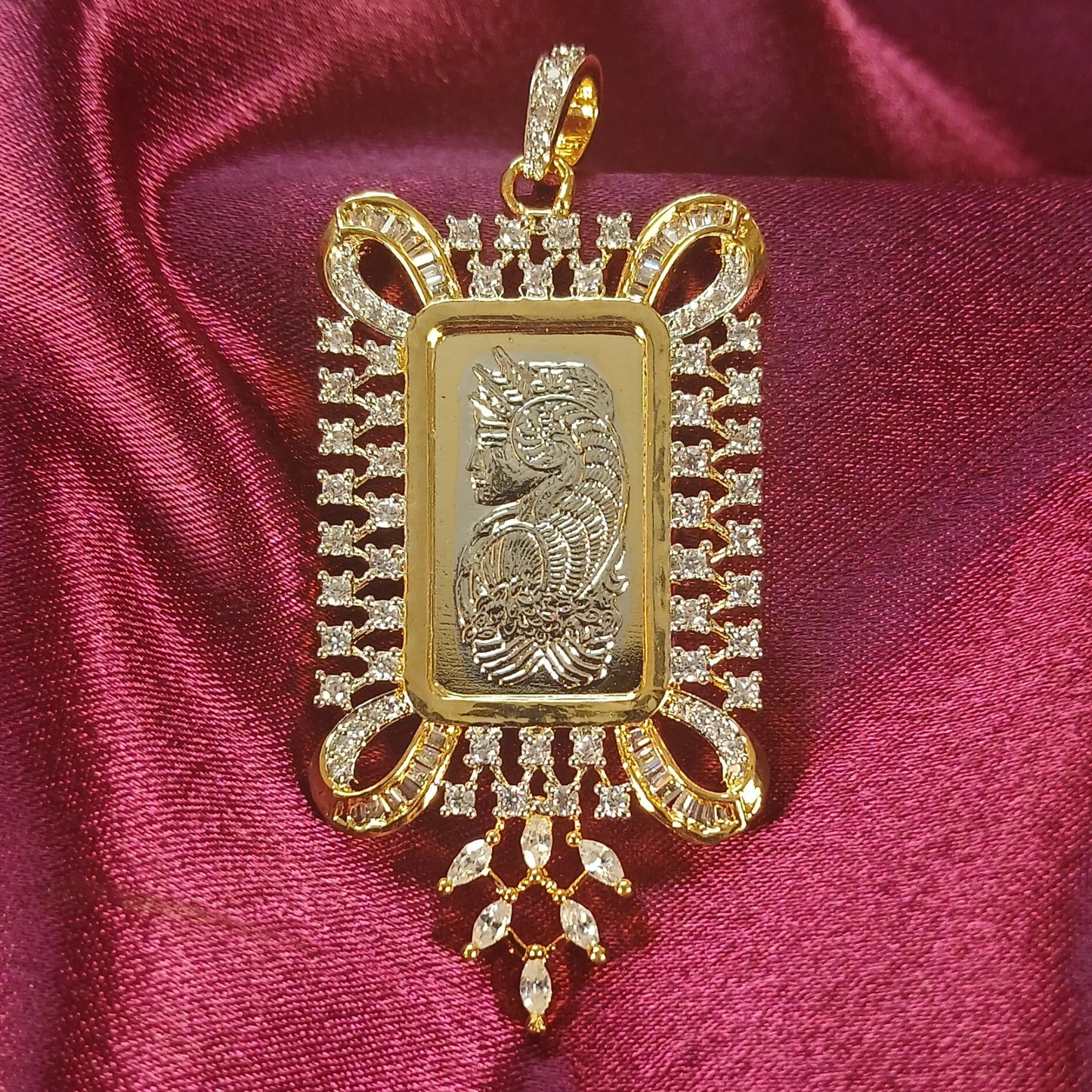 Royal Empress Pendant Set